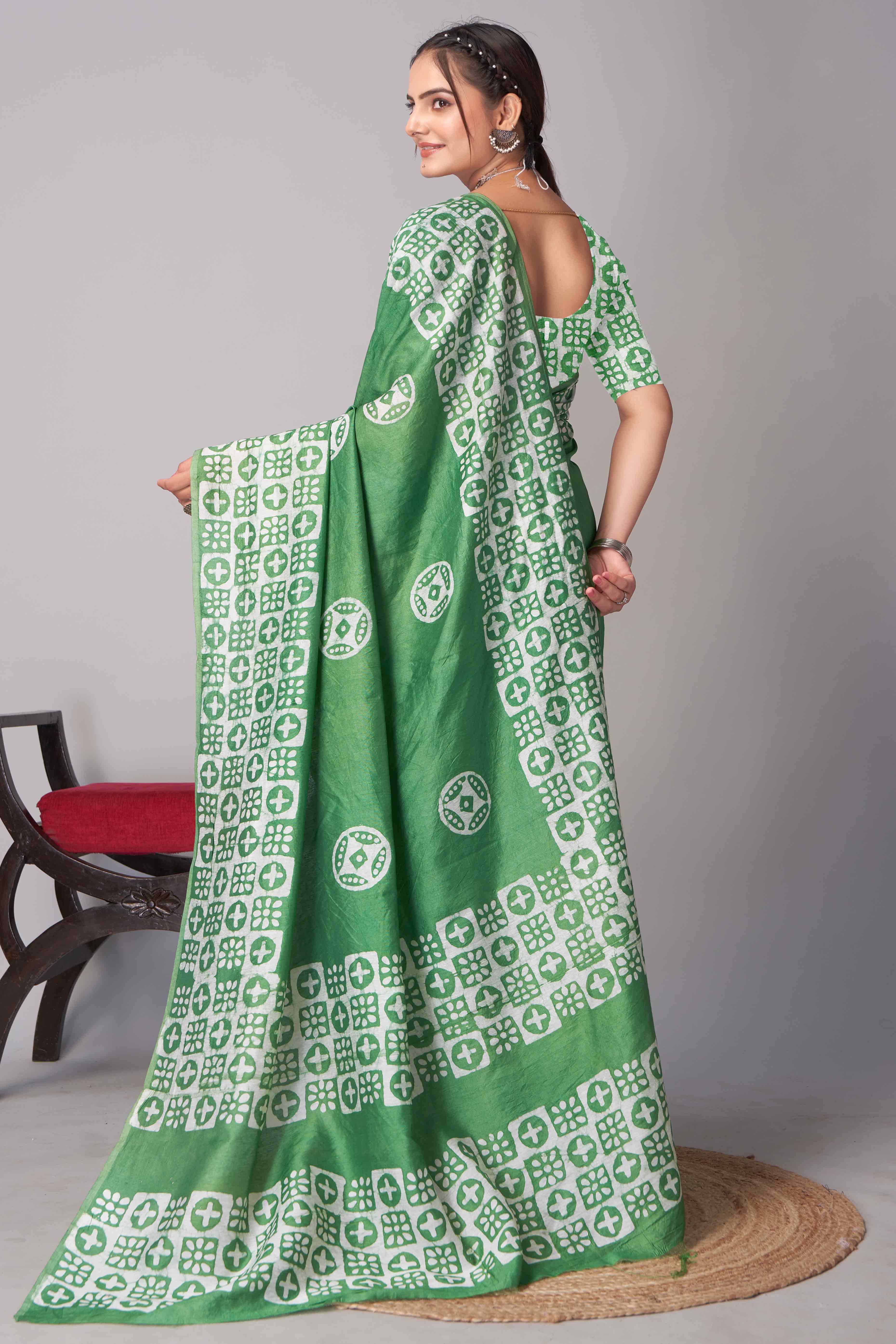 Green Batik Printed Chanderi Cotton Silk Saree - Image 5