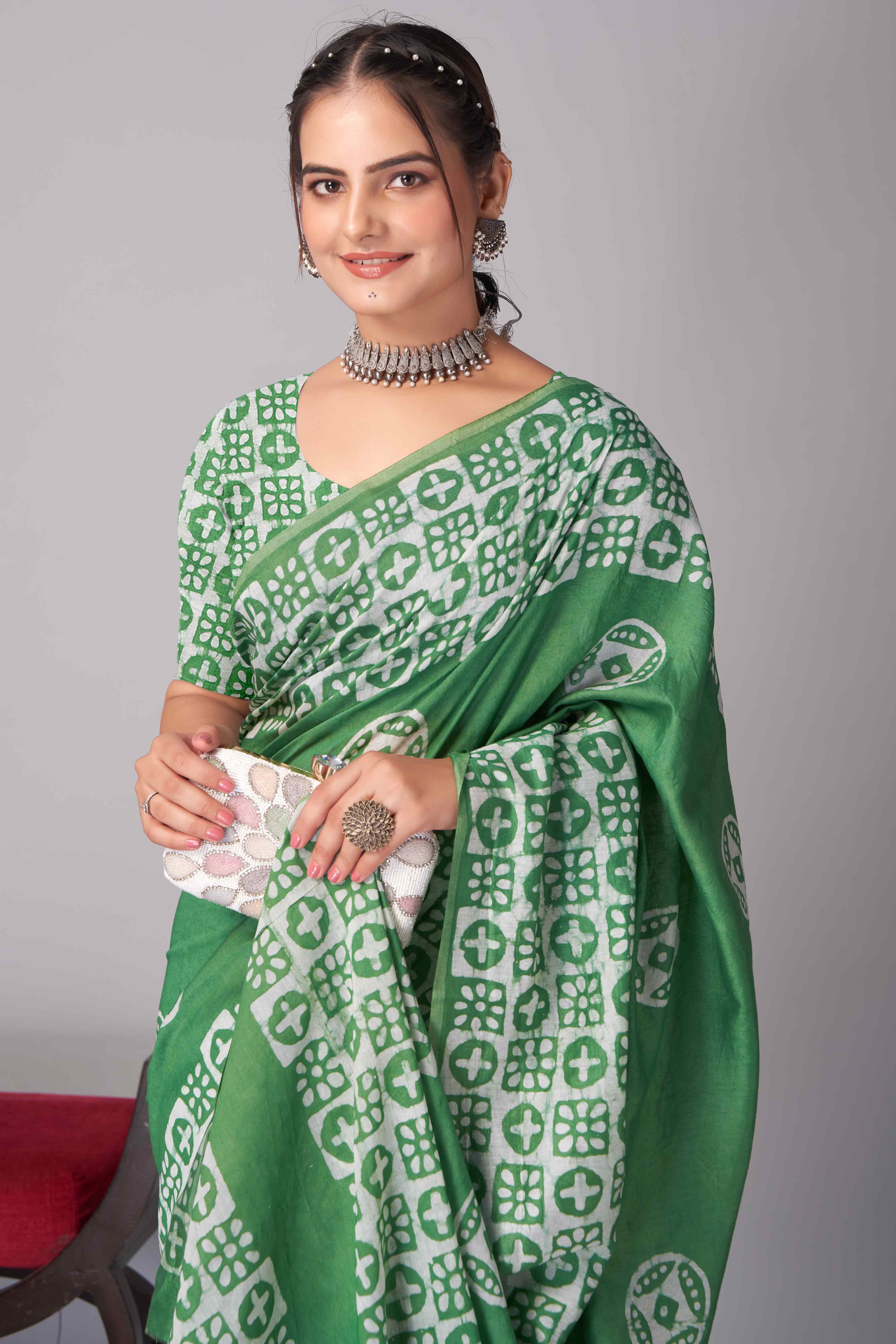 Green Batik Printed Chanderi Cotton Silk Saree - Image 6