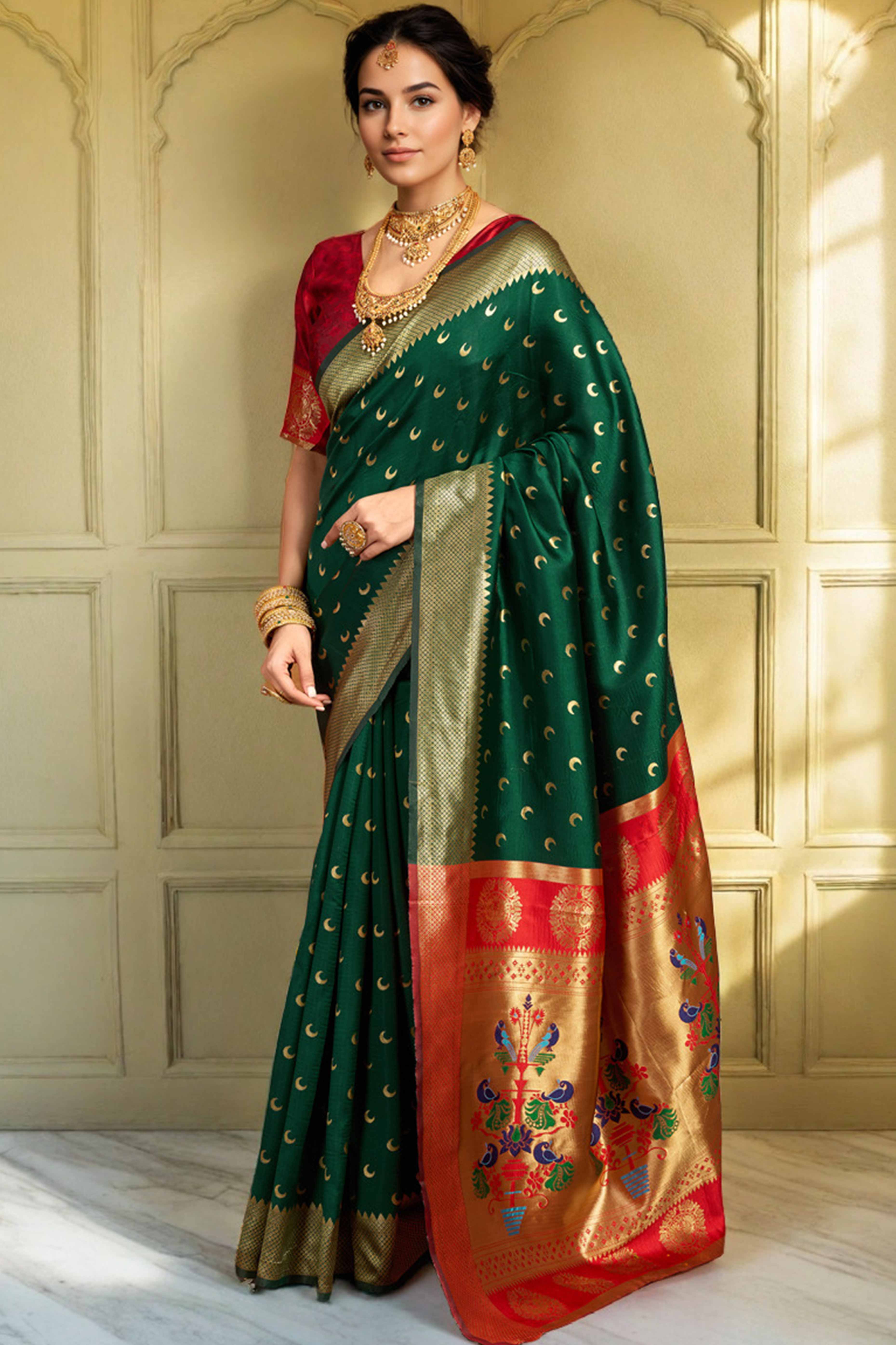 Green Chandrakor Paithani Silk Blend Saree With Intricate Zari Weaving - Image 3