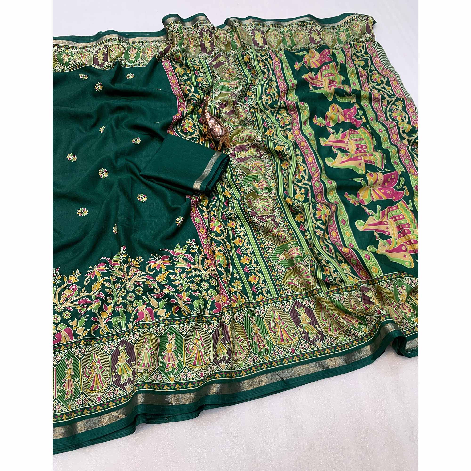 Green Cotton Blend Saree with Ethnic Kashmiri Inspired Paisley Design - Image 3