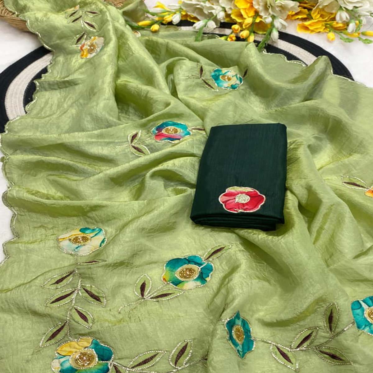 Green Crush-Style Silk Blend Saree Enhanced with Beautiful Patch Work Embroidery - Image 2