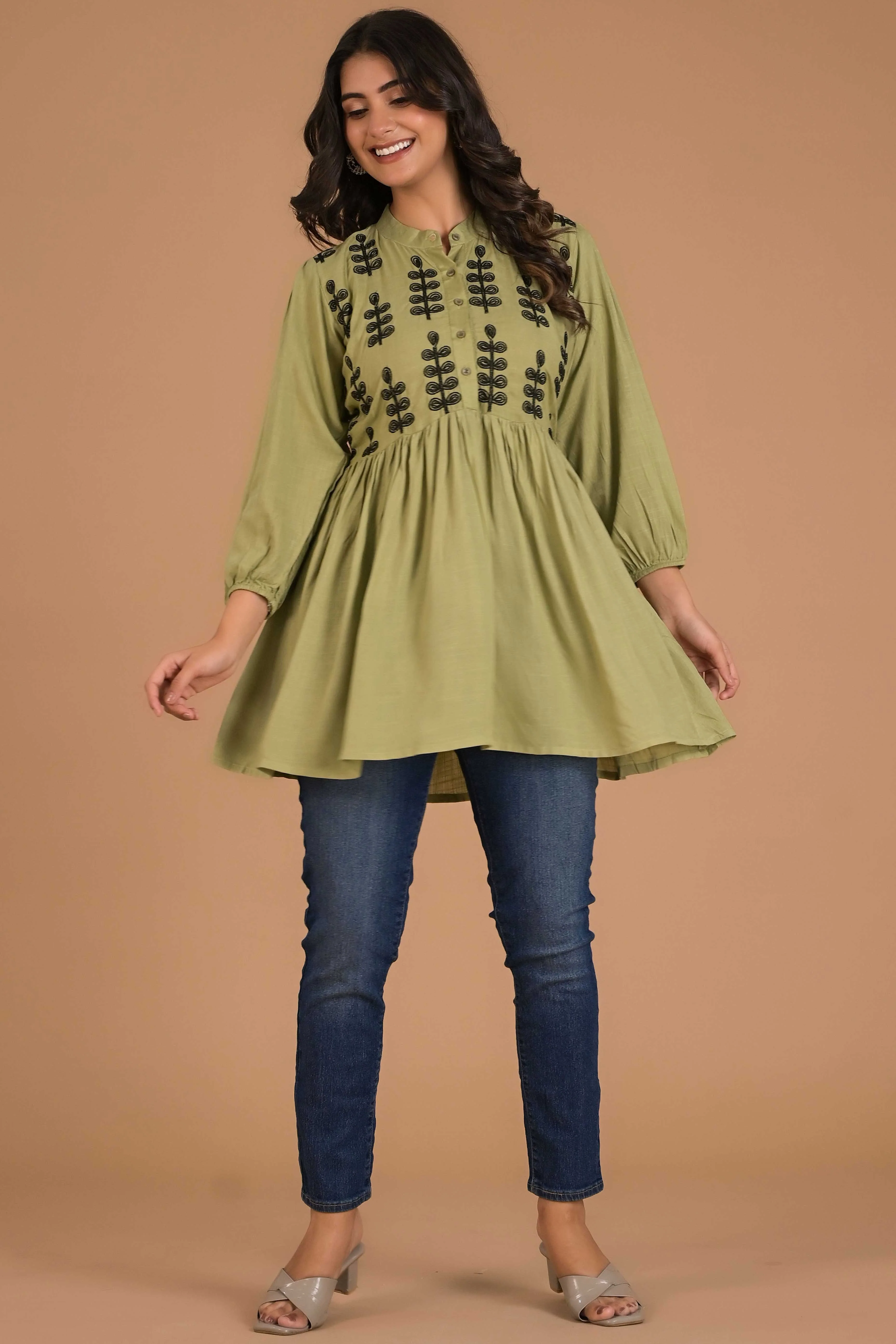 Green Embroidered Cotton Slub A-Line Top - Image 4