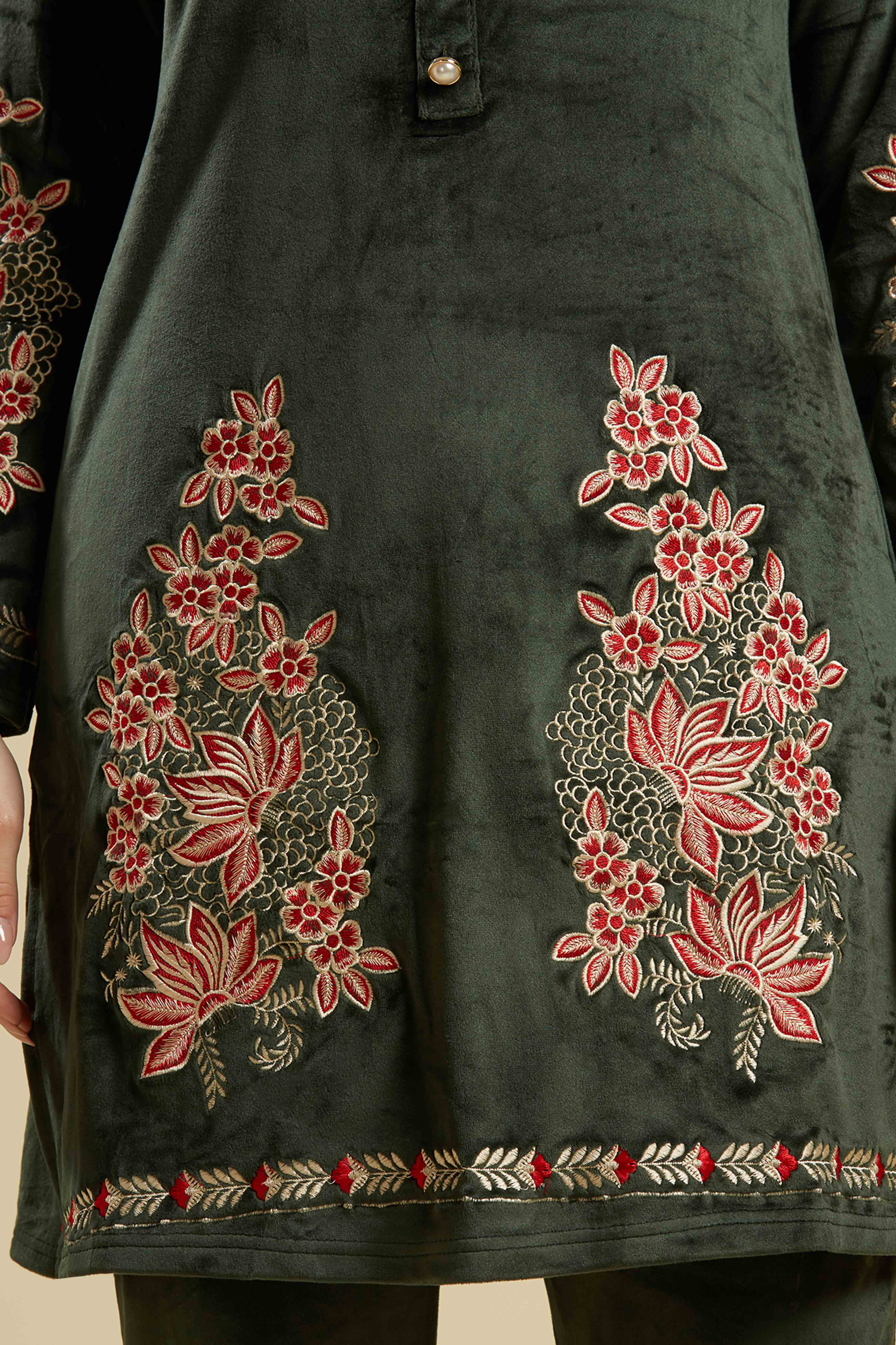 Green Embroidered Velvet Straight Top Bottom Set - Image 10