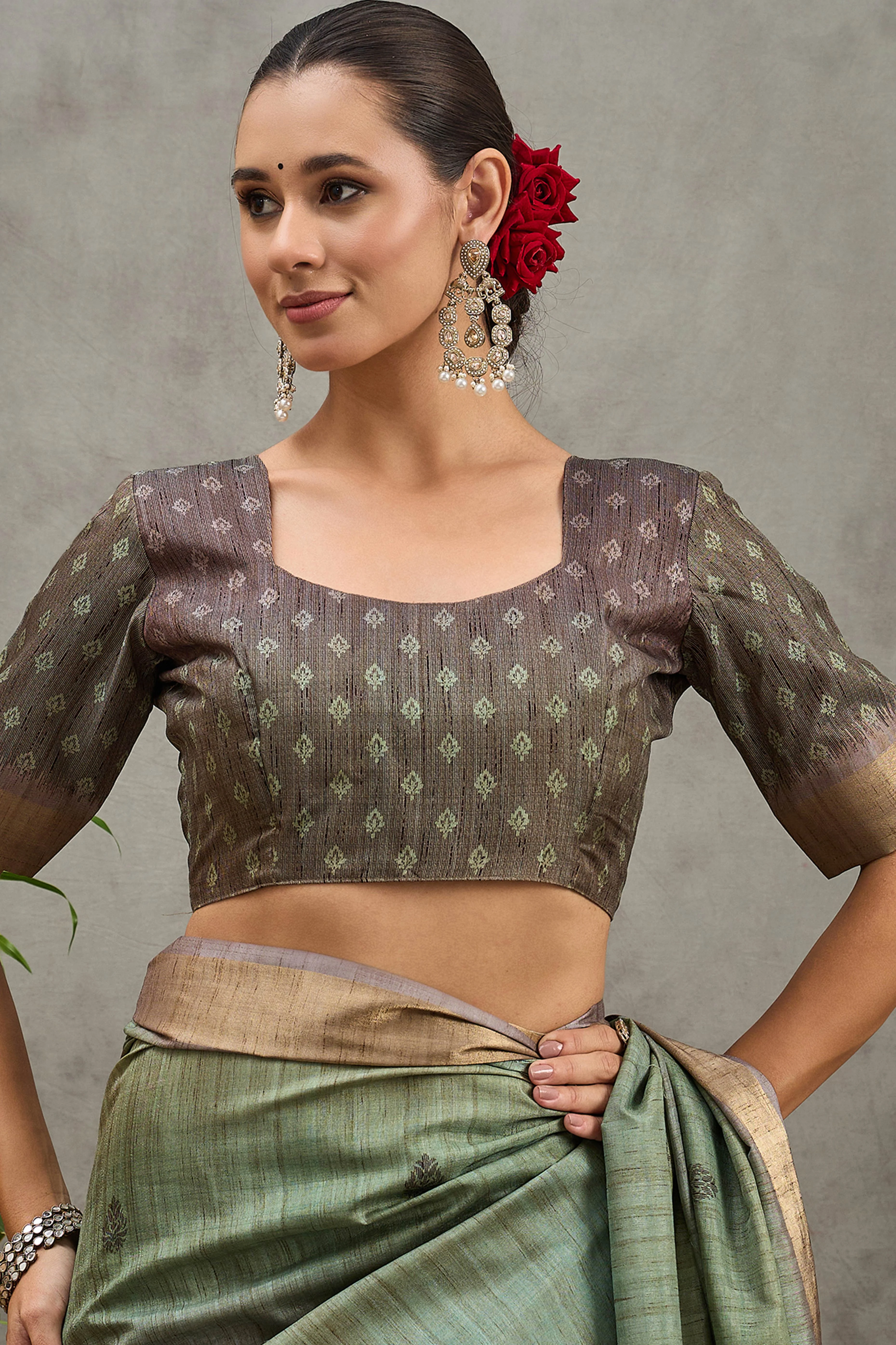 Green Festive Wear Art Silk Saree Featuring Intricate Floral Weaving - Image 8