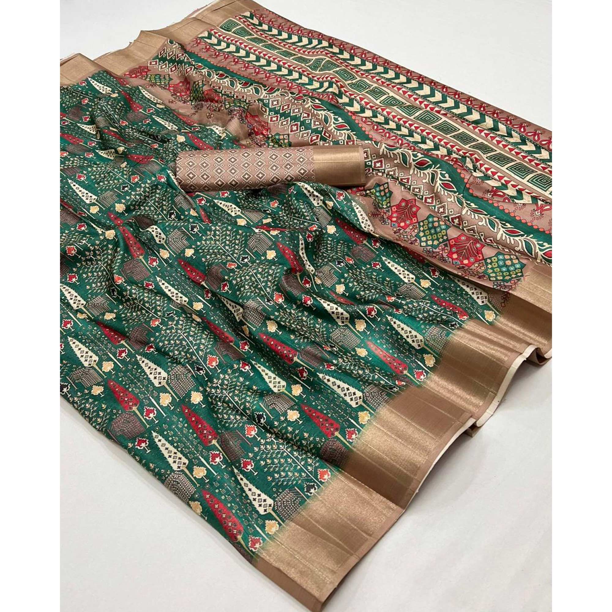 Green Floral Digital Printed Tussar Silk Saree - Image 3