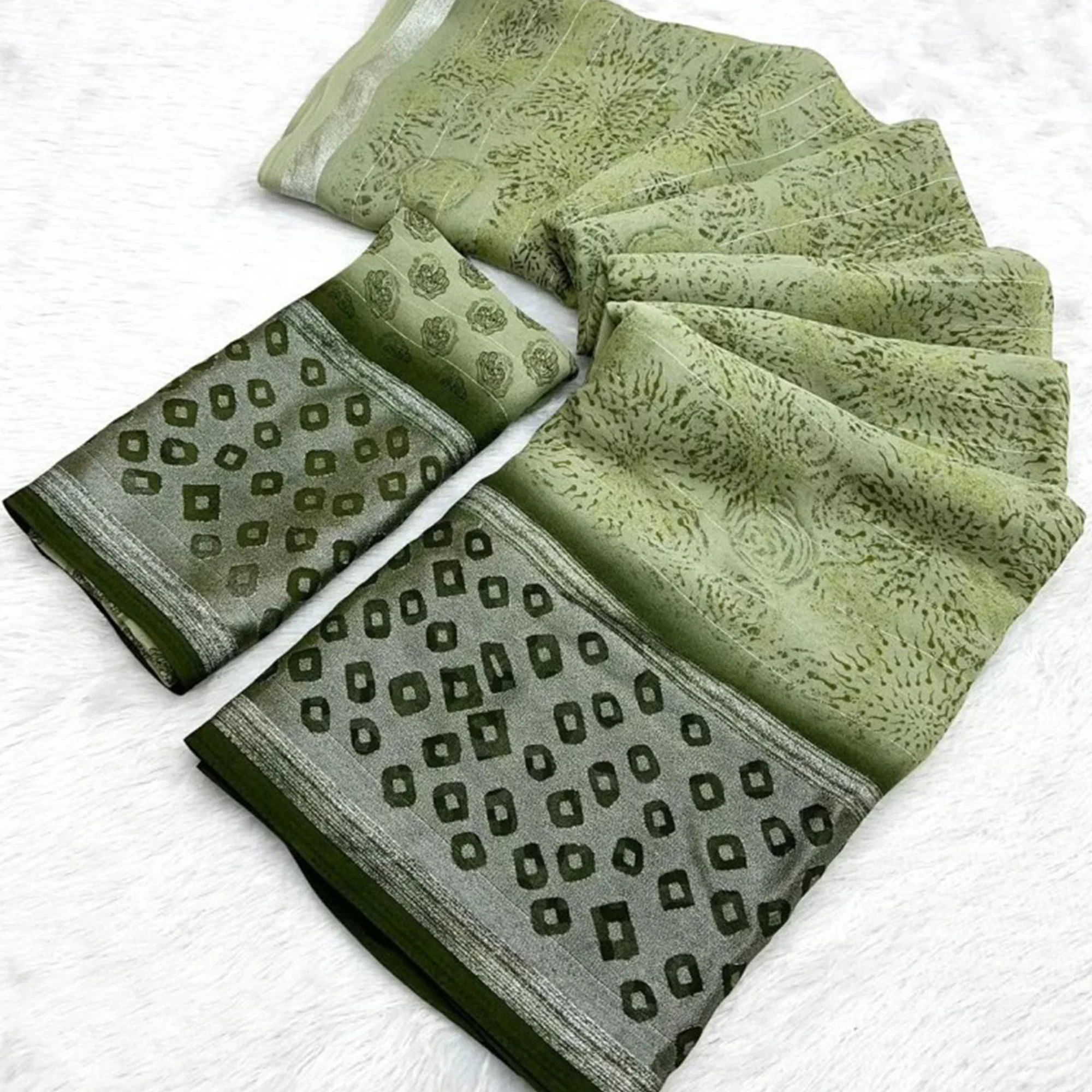 Green Floral Printed Chiffon Saree