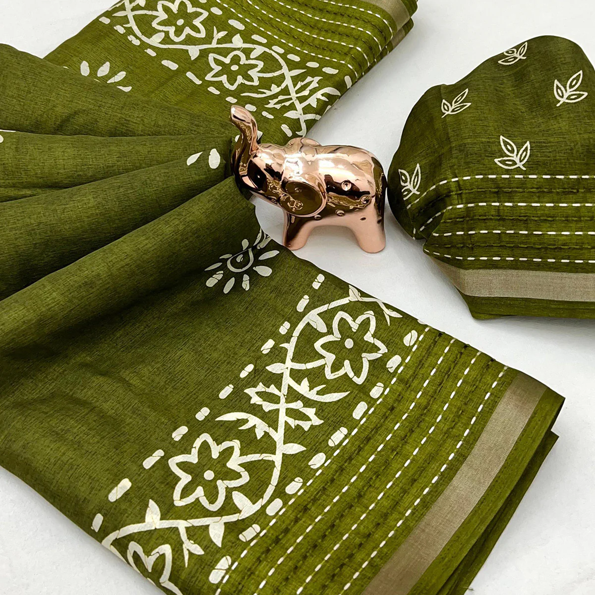 Green Floral Printed Cotton Crepe Saree With Katha & Zari Border - Image 2