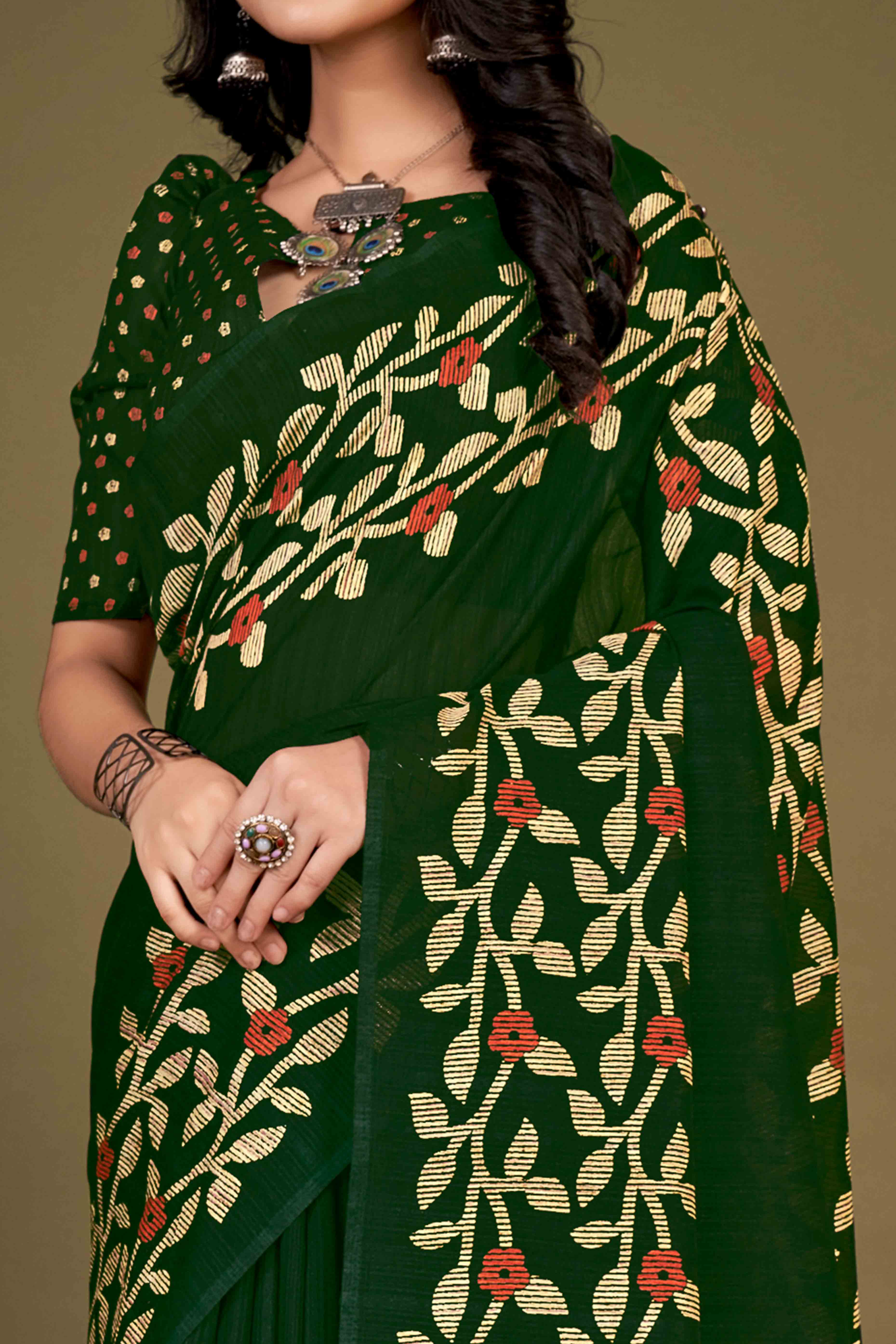 Green Floral Printed Cotton Slub Saree - Image 2