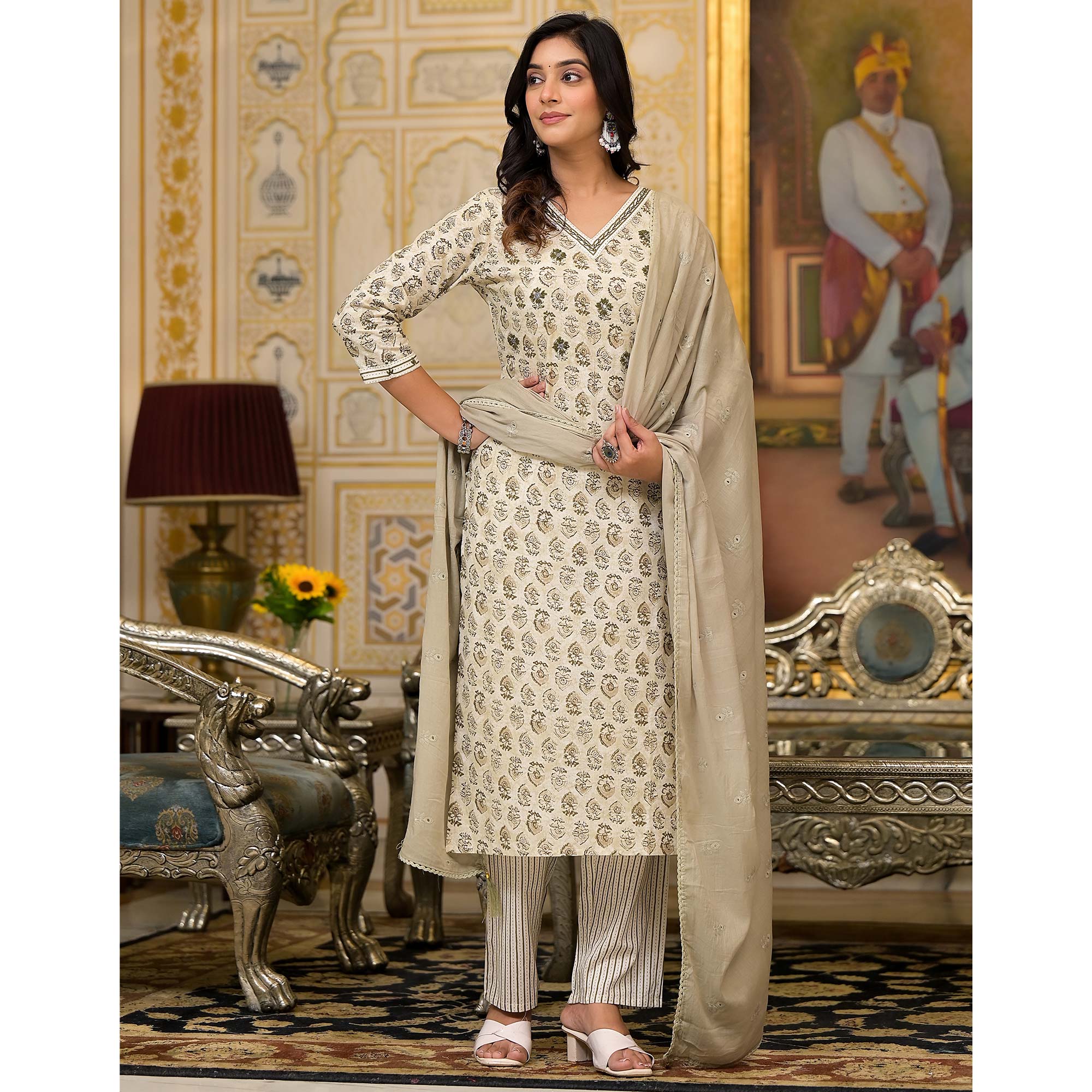 Green Floral Printed Pure Cotton Straight Salwar Suit - Image 6