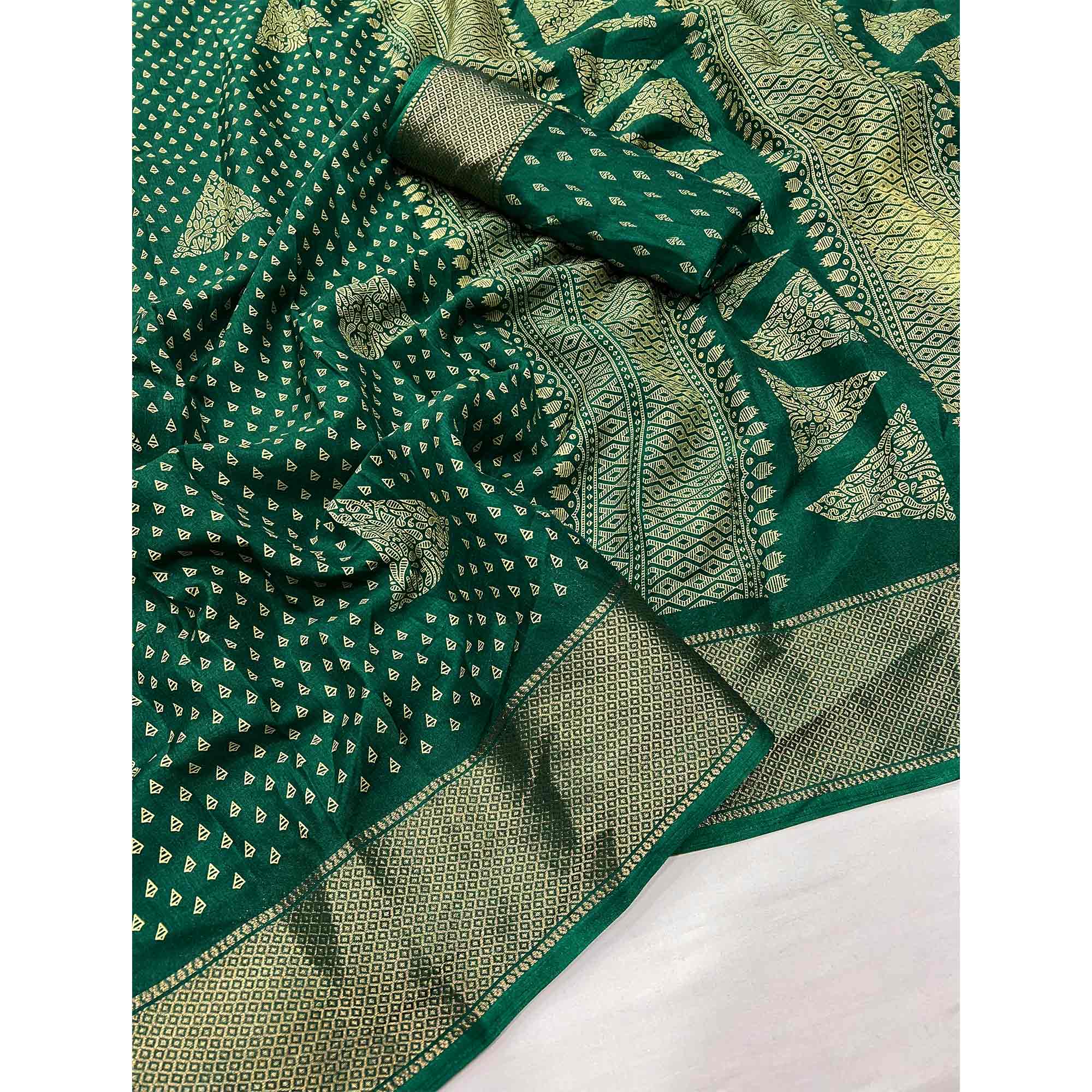 Green Geometric Printed Dola Silk Saree With Zari Border - Image 3