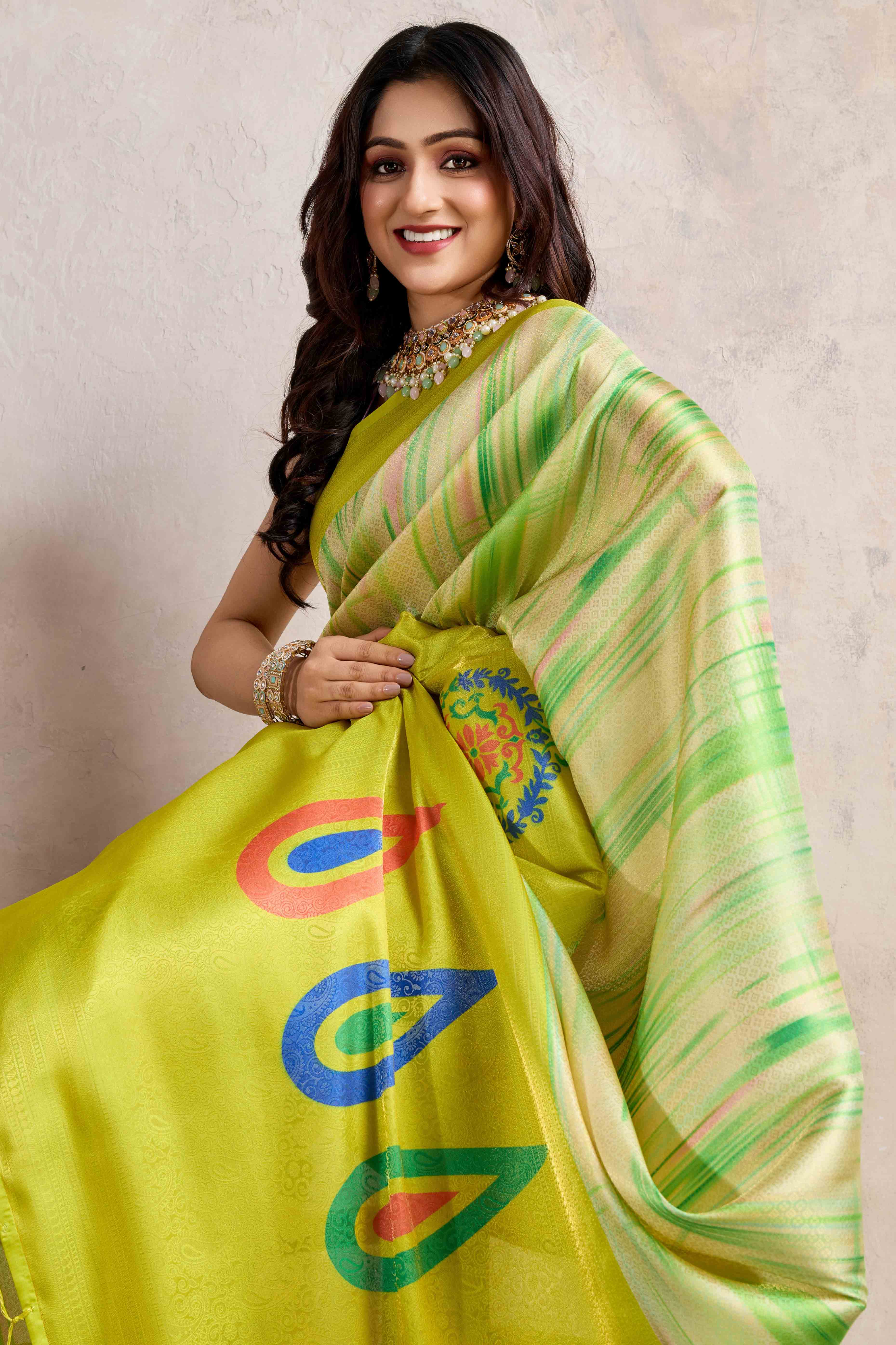 Green Kanoko Print Weaving Soft Banarasi Silk Saree - Image 6