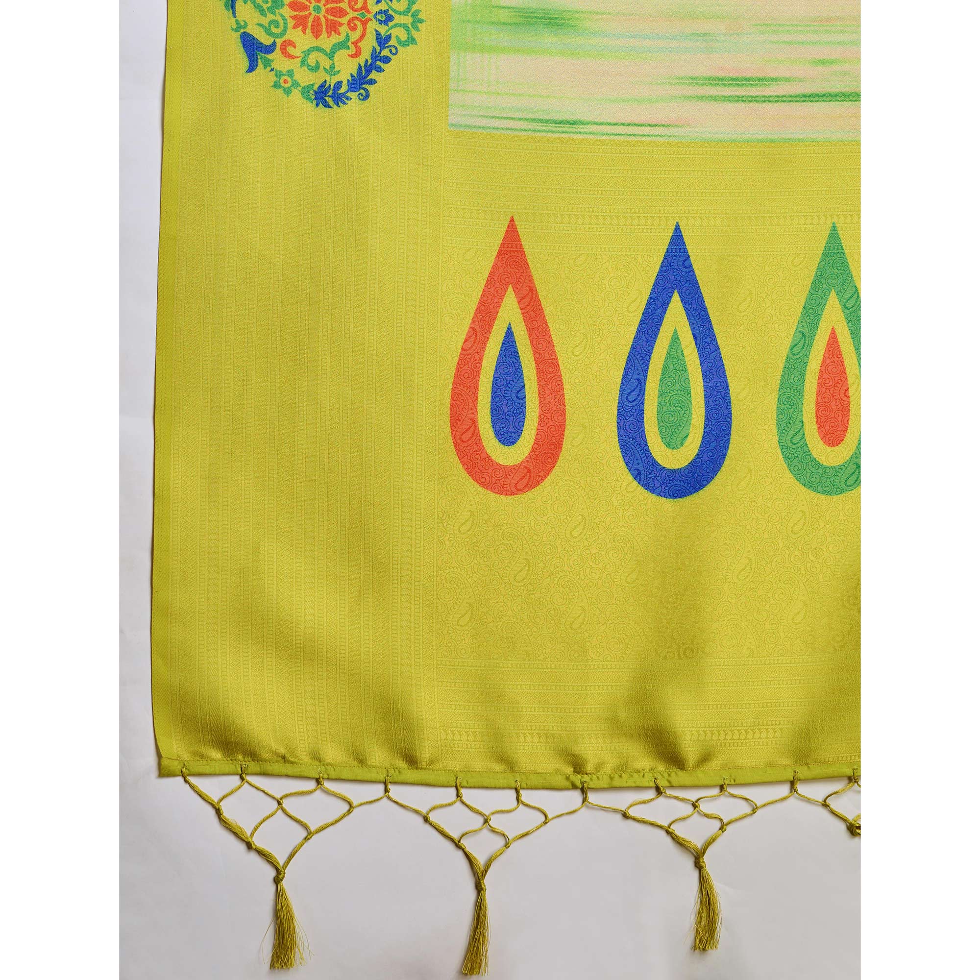 Green Kanoko Print Weaving Soft Banarasi Silk Saree - Image 8