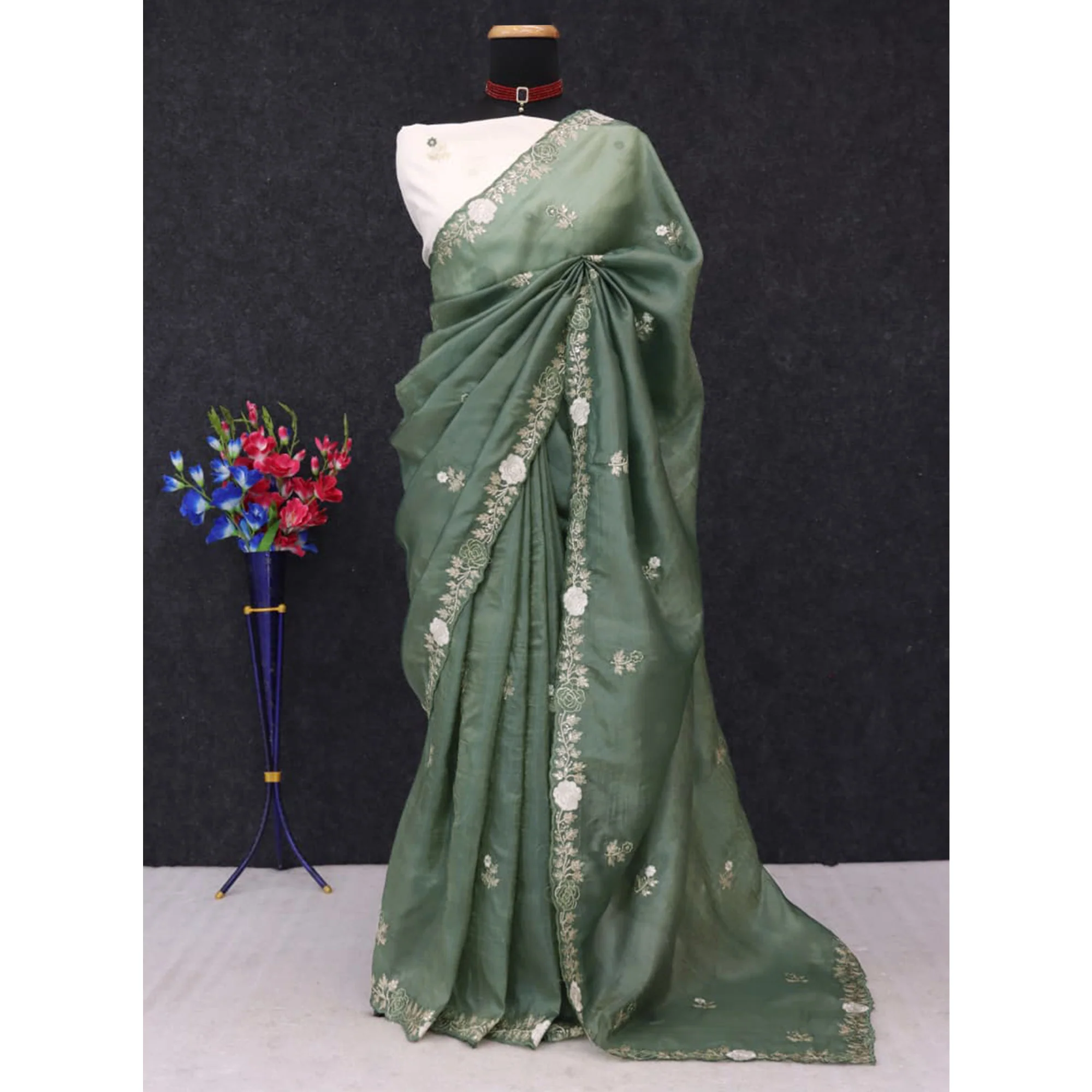 Green Lightweight Georgette Crush Saree Adorned with Delicate Floral Embroidery - Image 8