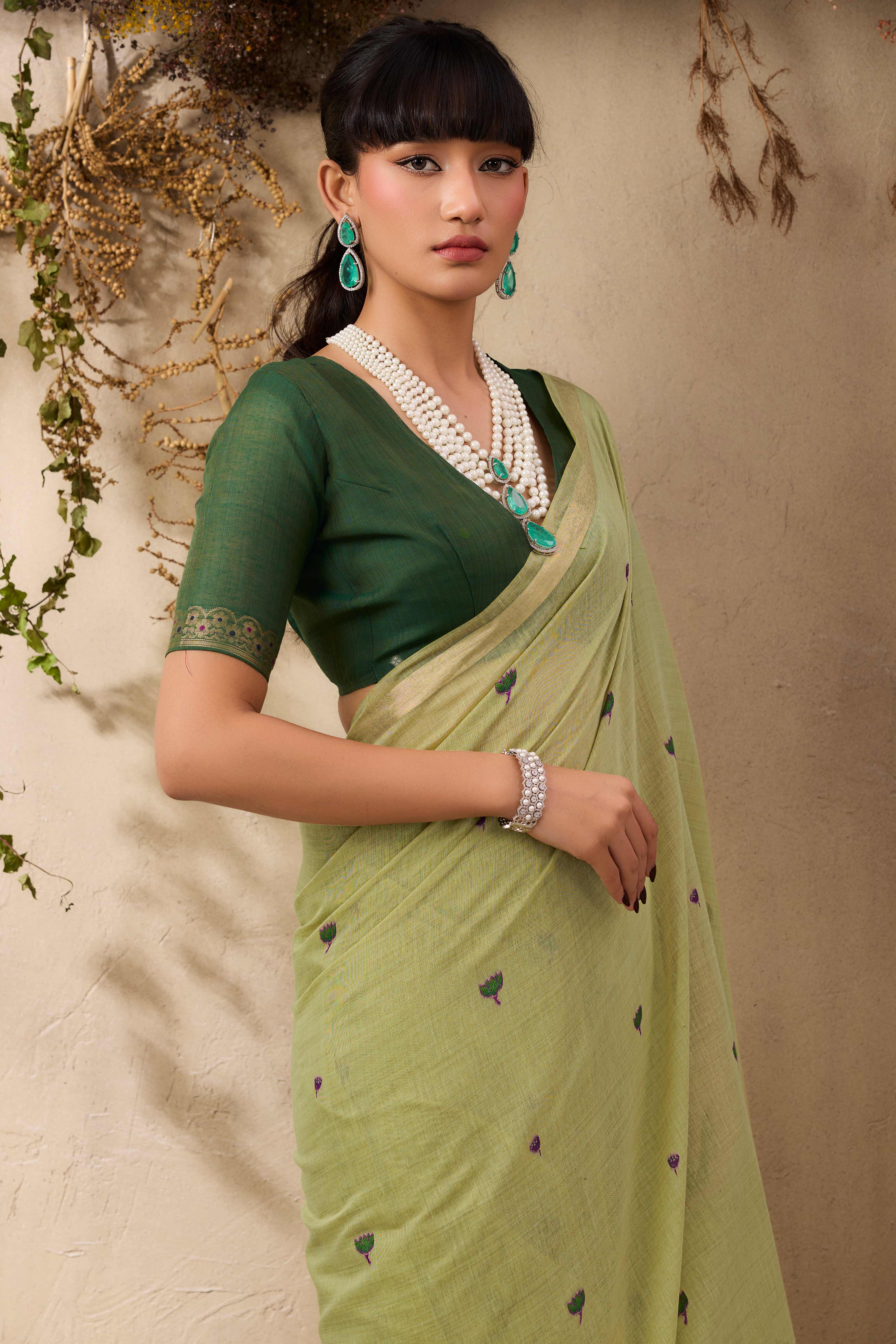 Green Lightweight Handloom Munga Cotton Blend Saree Accented with Floral Woven Motifs - Image 7