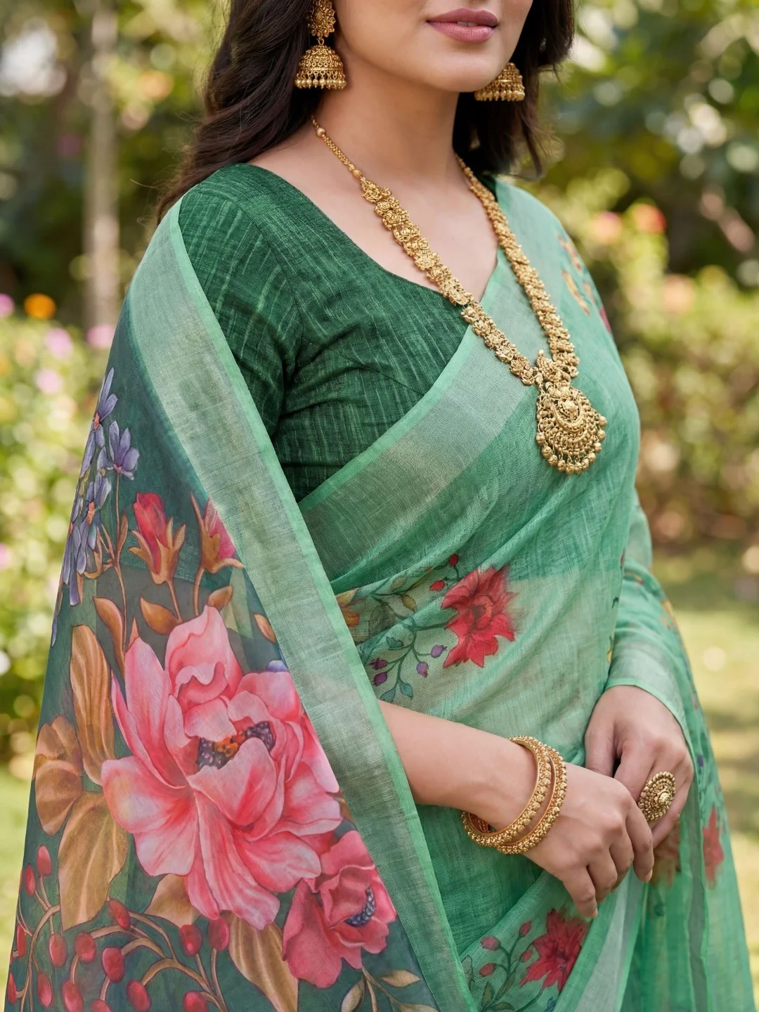 Green Linen Printed Saree with Sophisticated Floral Design - Image 2