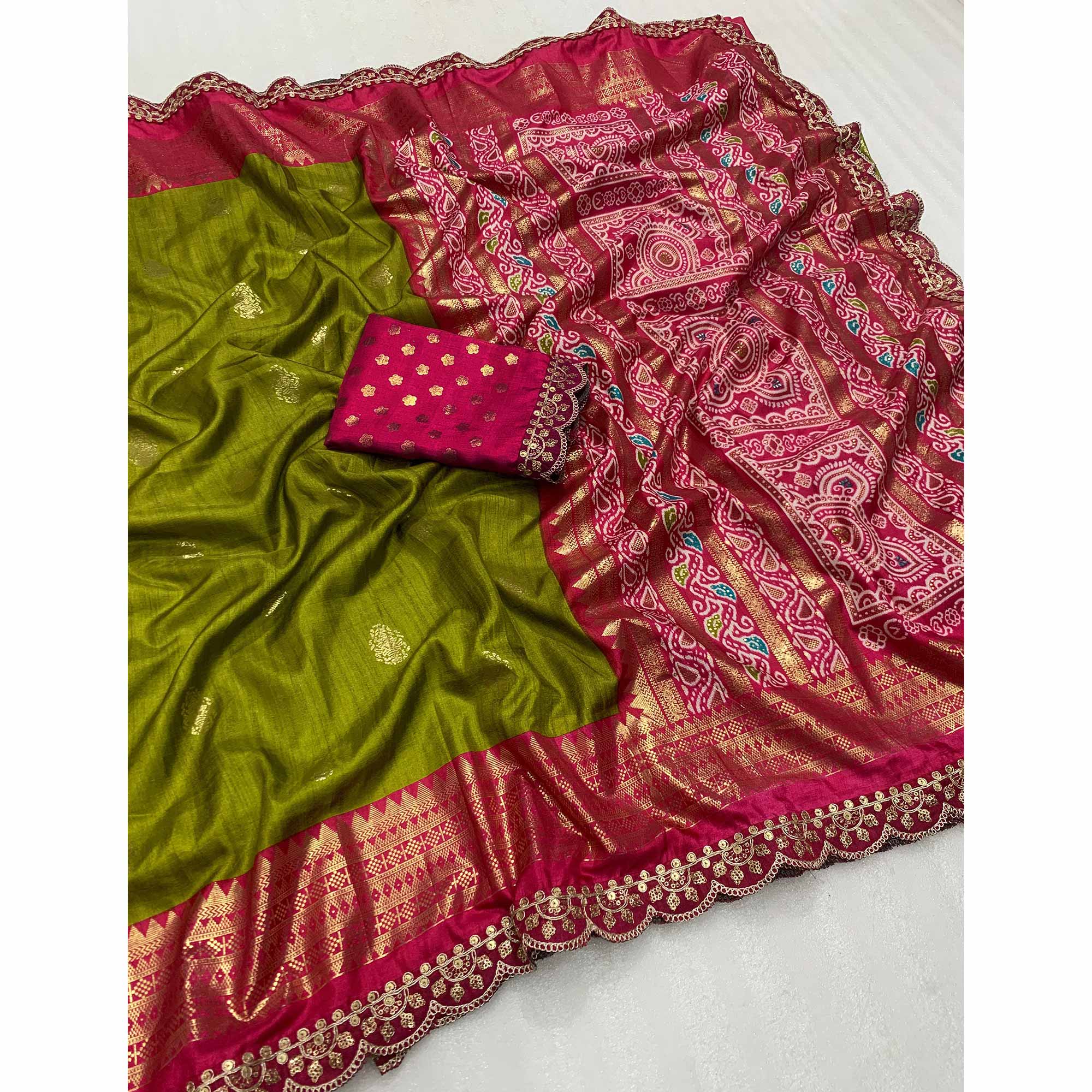 Green & Pink Foil Printed Dola Silk Saree With Sequins Embroidered Border - Image 3