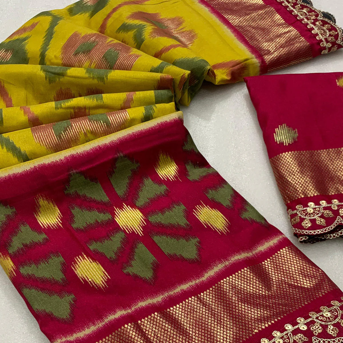 Green & Pink Ikkat Foil Printed Silk Saree With Sequins Embroidery Border - Image 2