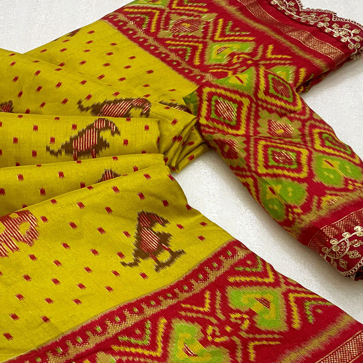 Green & Pink Ikkat Printed Dola Silk Saree With Sequins Embroidered Border - Image 2
