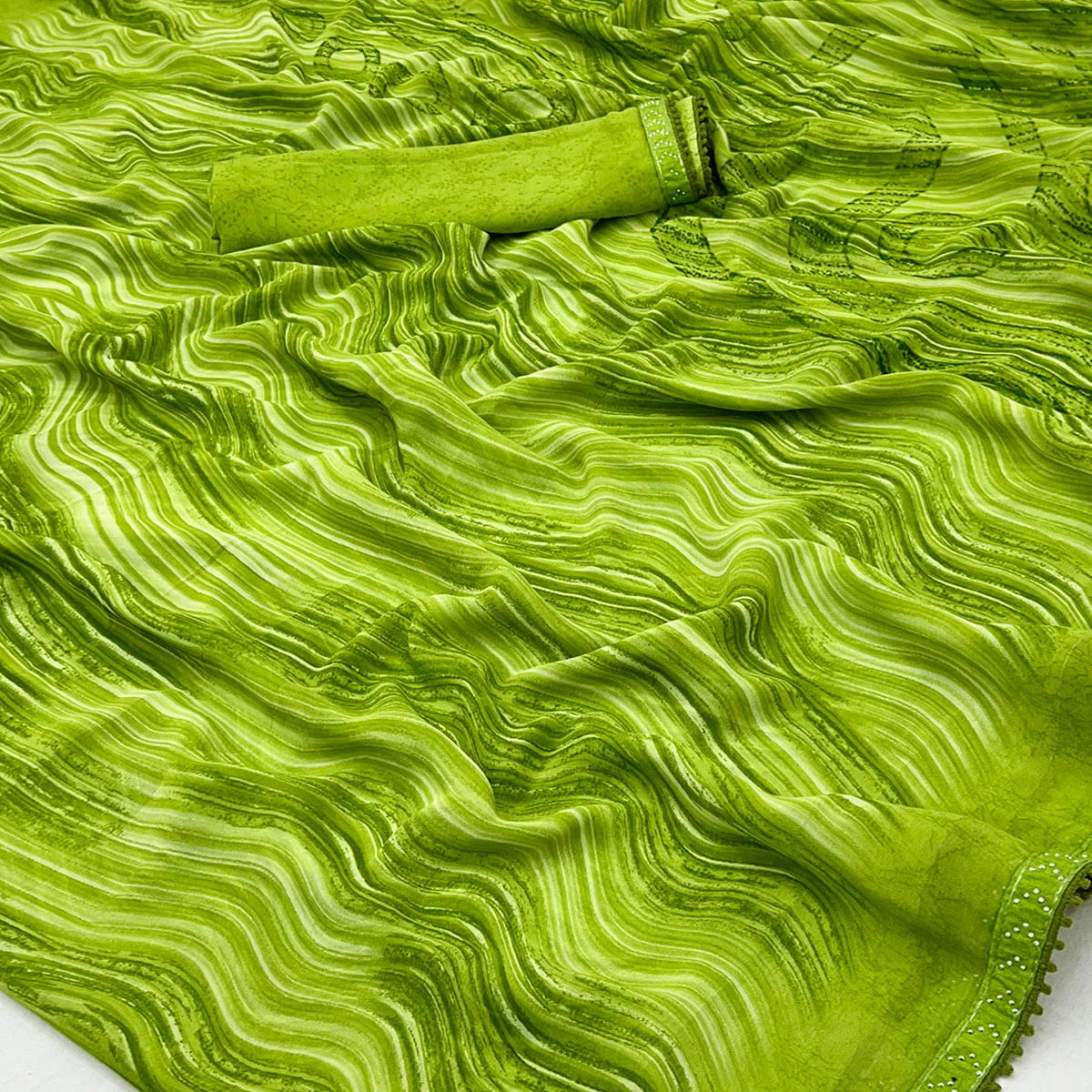 Green Printed Georgette Saree With Fancy Lace Border - Image 2