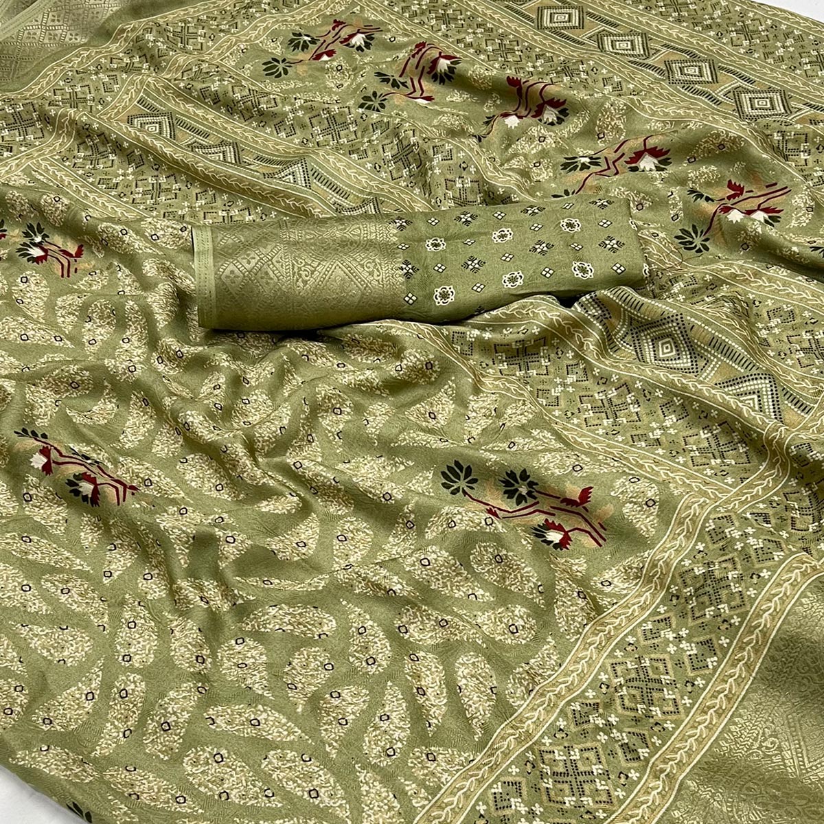 Green Printed Georgette Saree With Jacquard Border - Image 2