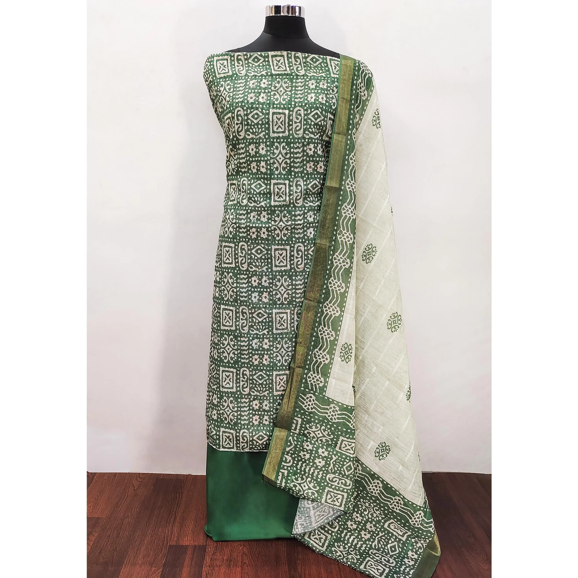 Green Printed Pure Cotton Dress Material - Image 3