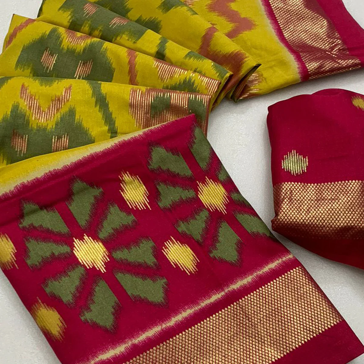Green & Rani Pink Ikkat Foil Printed Dola Silk Saree - Image 2