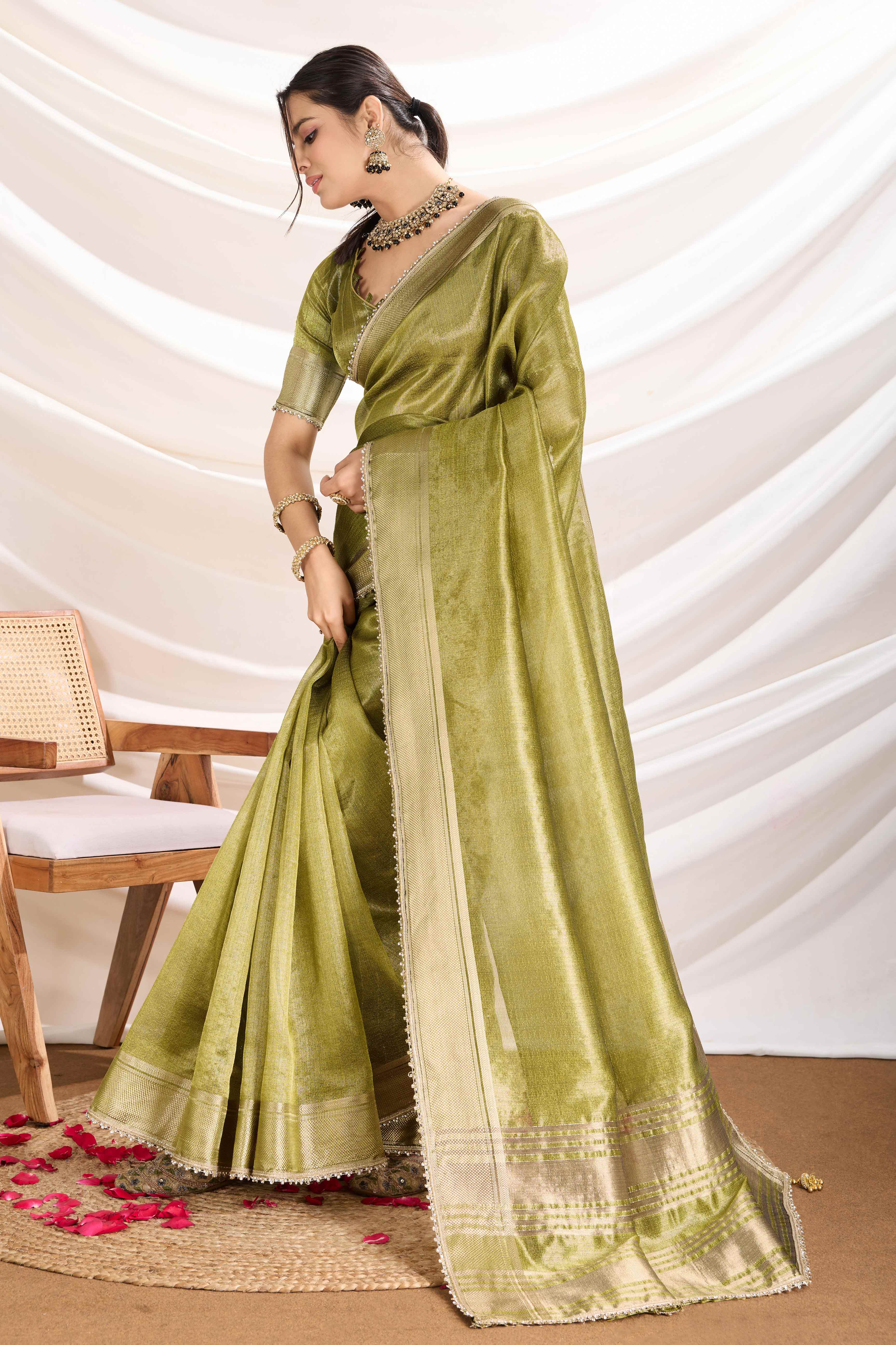 Green Solid Linen Tissue Saree With Weaving & Zarkan Lace Border - Image 5