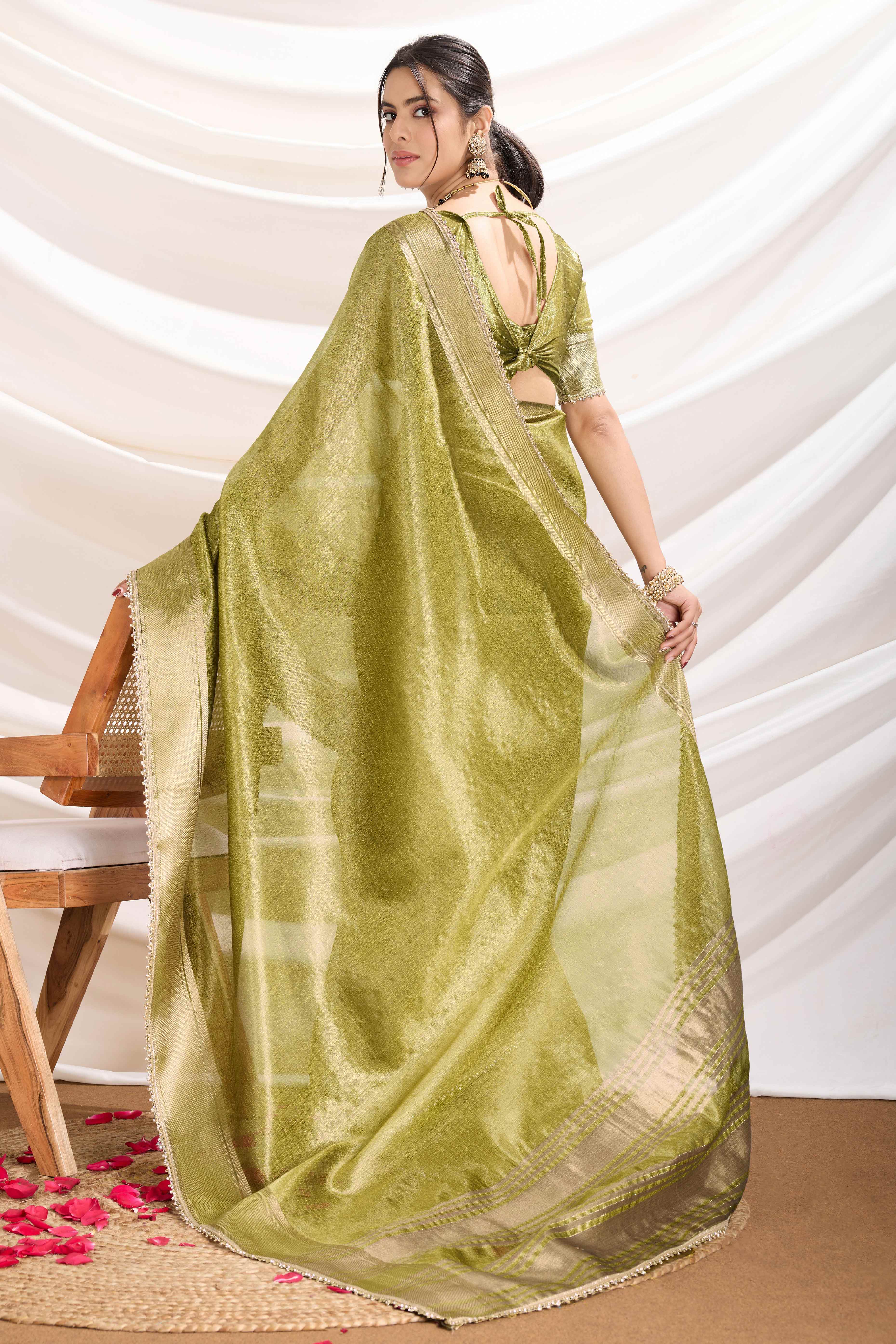 Green Solid Linen Tissue Saree With Weaving & Zarkan Lace Border - Image 6