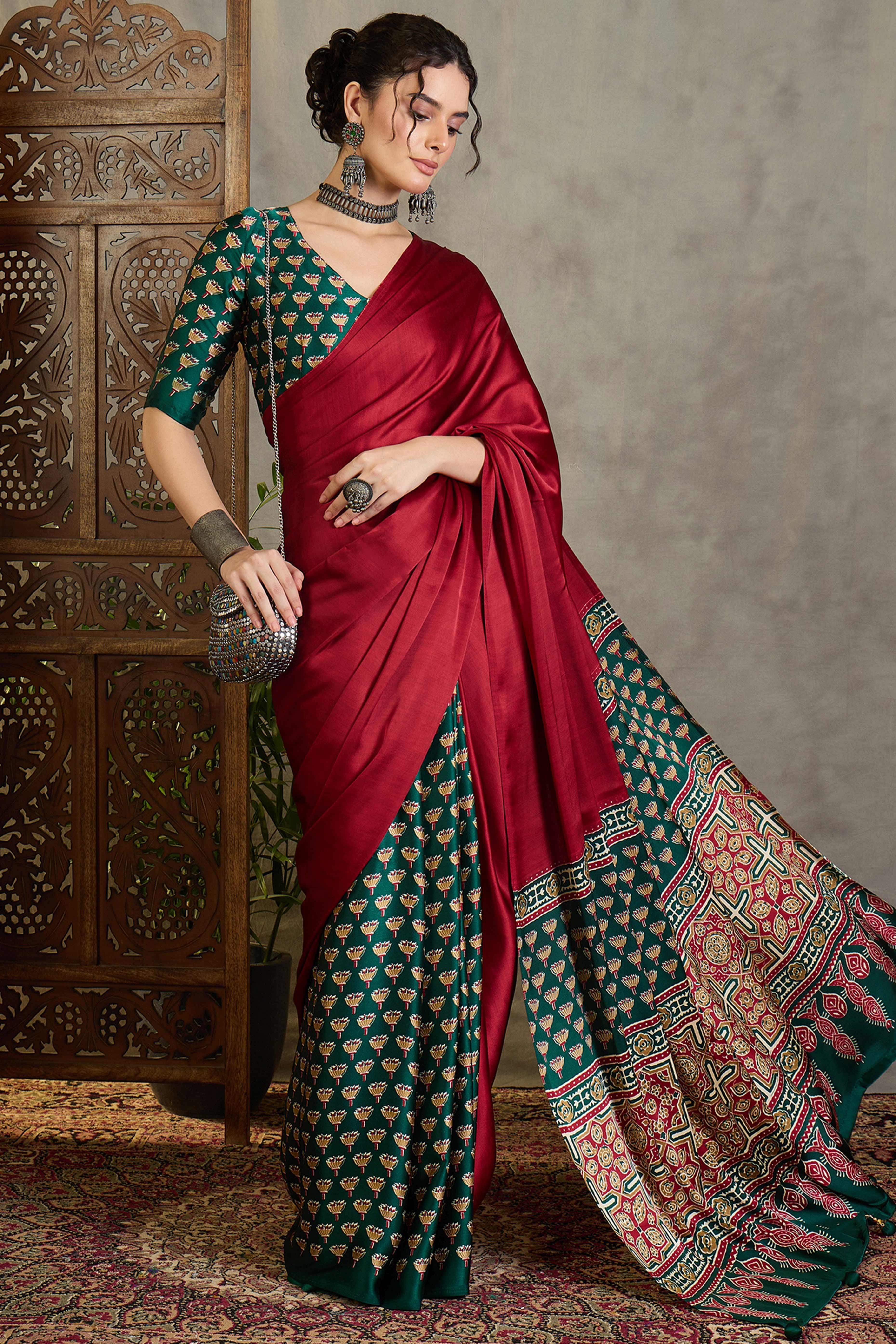 Green Solid Modal Satin Saree Highlighted with Classic Ajrakh Pallu Design - Image 3