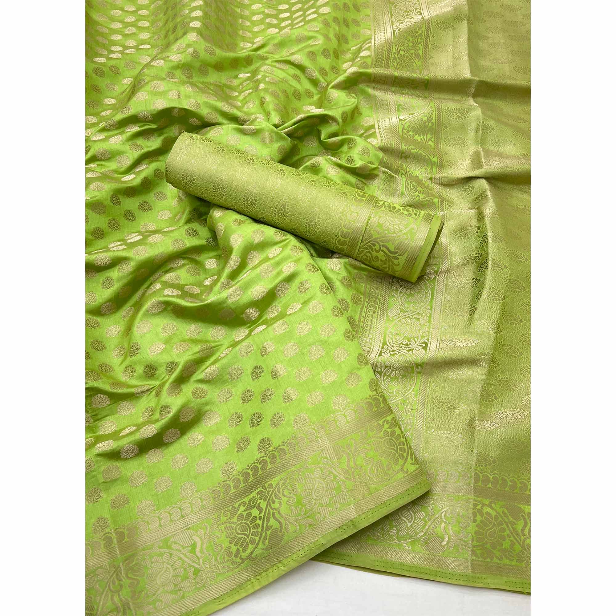 Green Tusser Cotton Silk Saree Featuring Intricate Floral Zari Weave & Tassel Pallu - Image 3