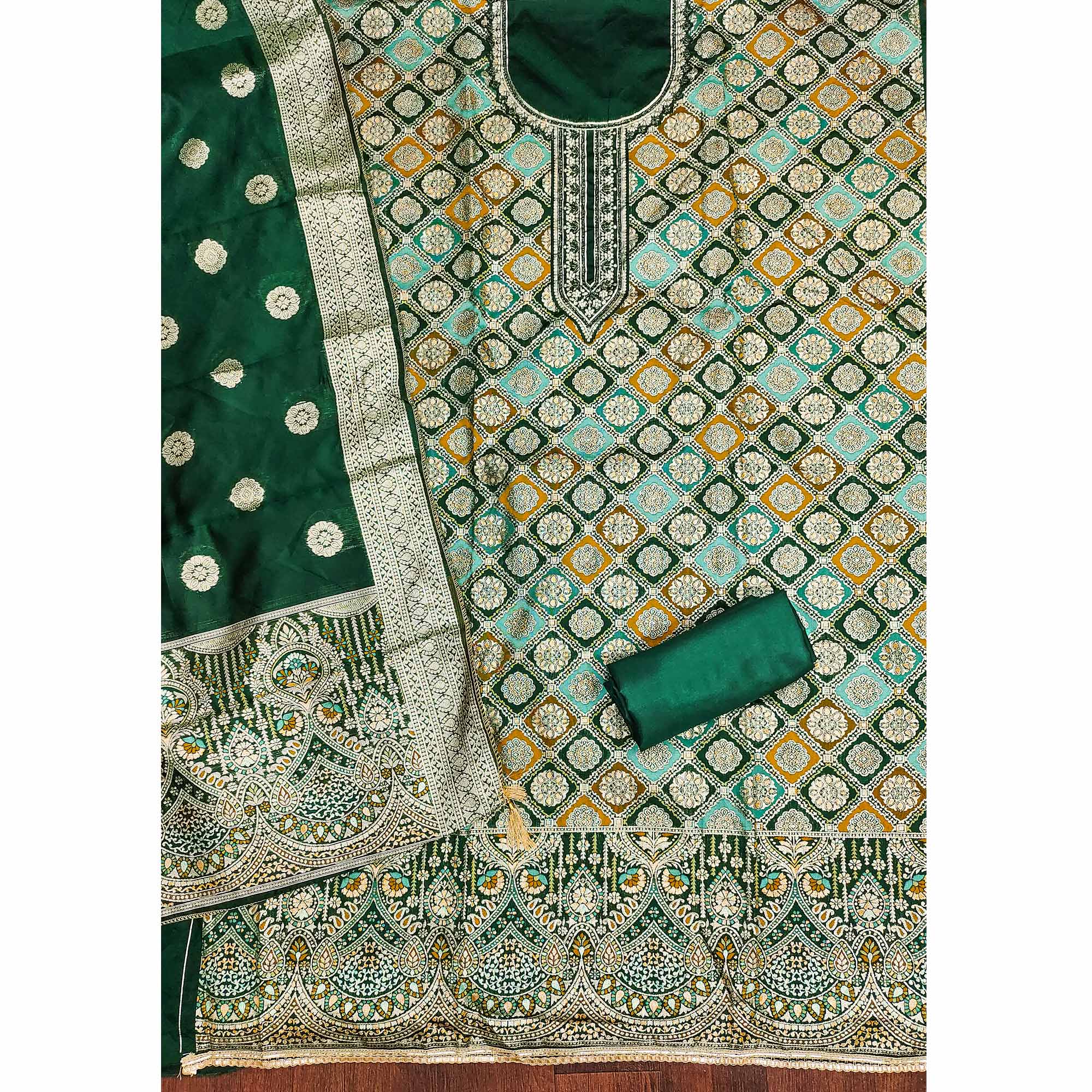 Green Unstitched Dress Material in Zari Woven Jacquard - Image 5