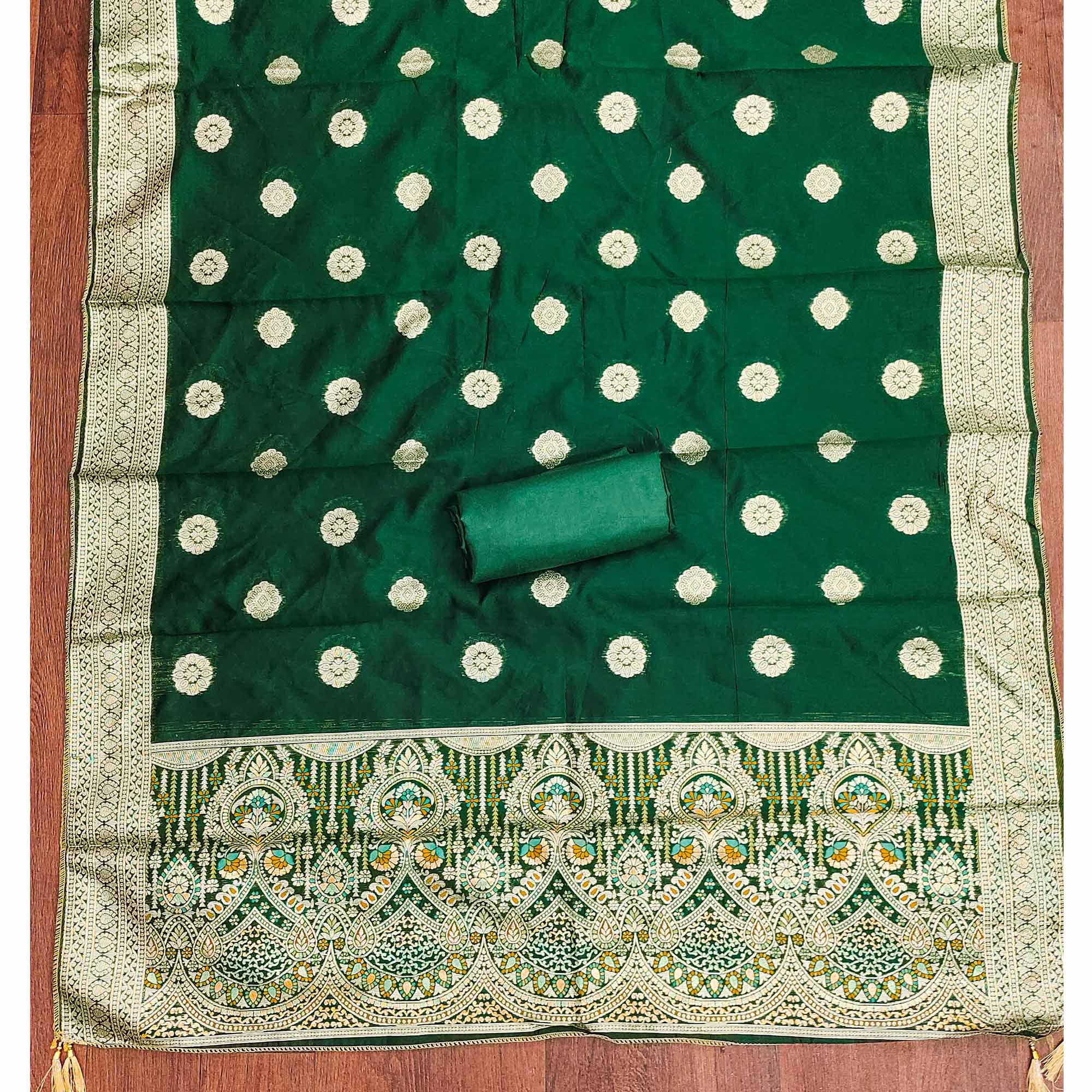 Green Unstitched Dress Material in Zari Woven Jacquard - Image 6