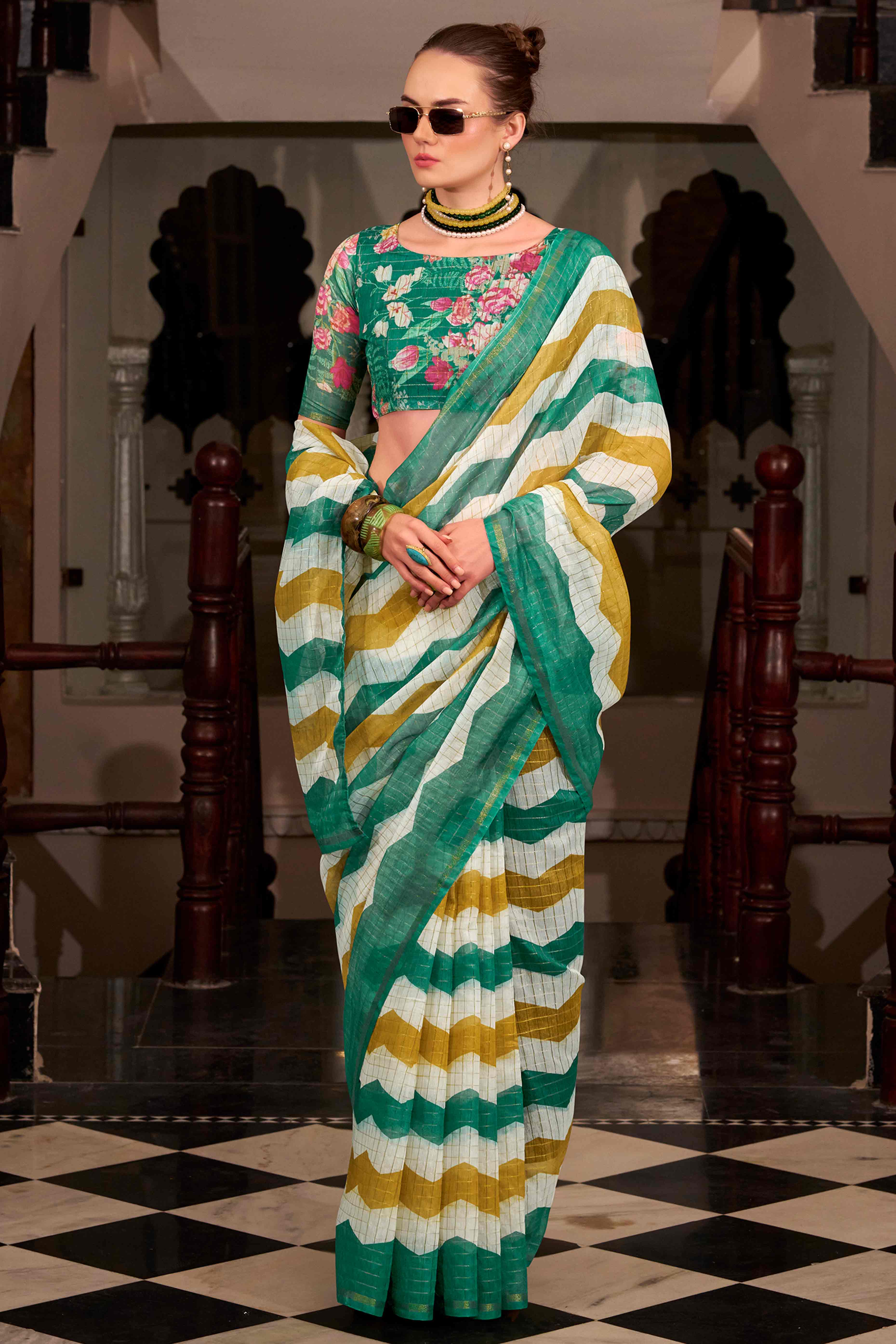 Green Woven Cotton Silk Saree With A Zig-Zag Pattern - Image 3