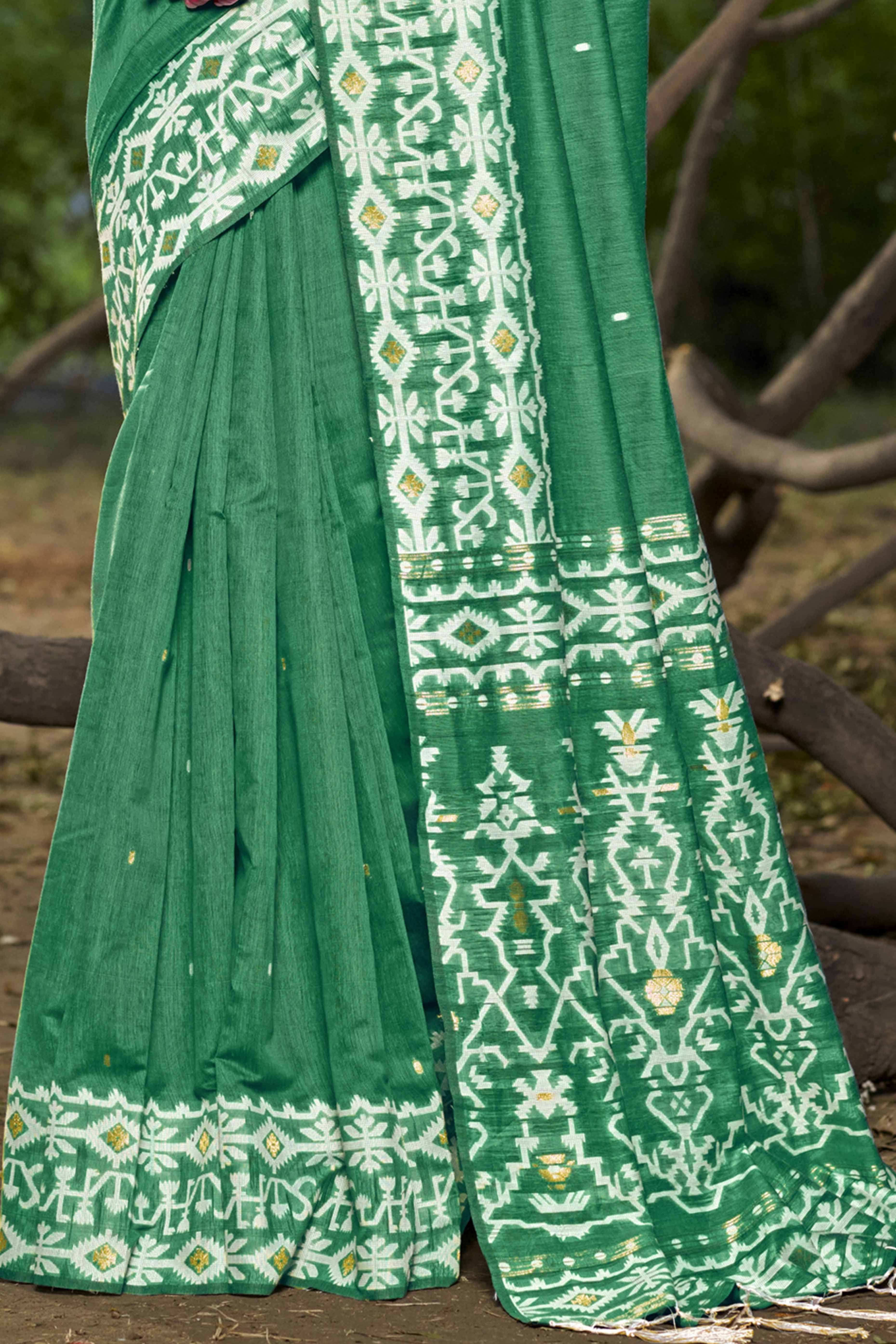 Green Woven Linen Cotton Saree With Tassels - Image 4