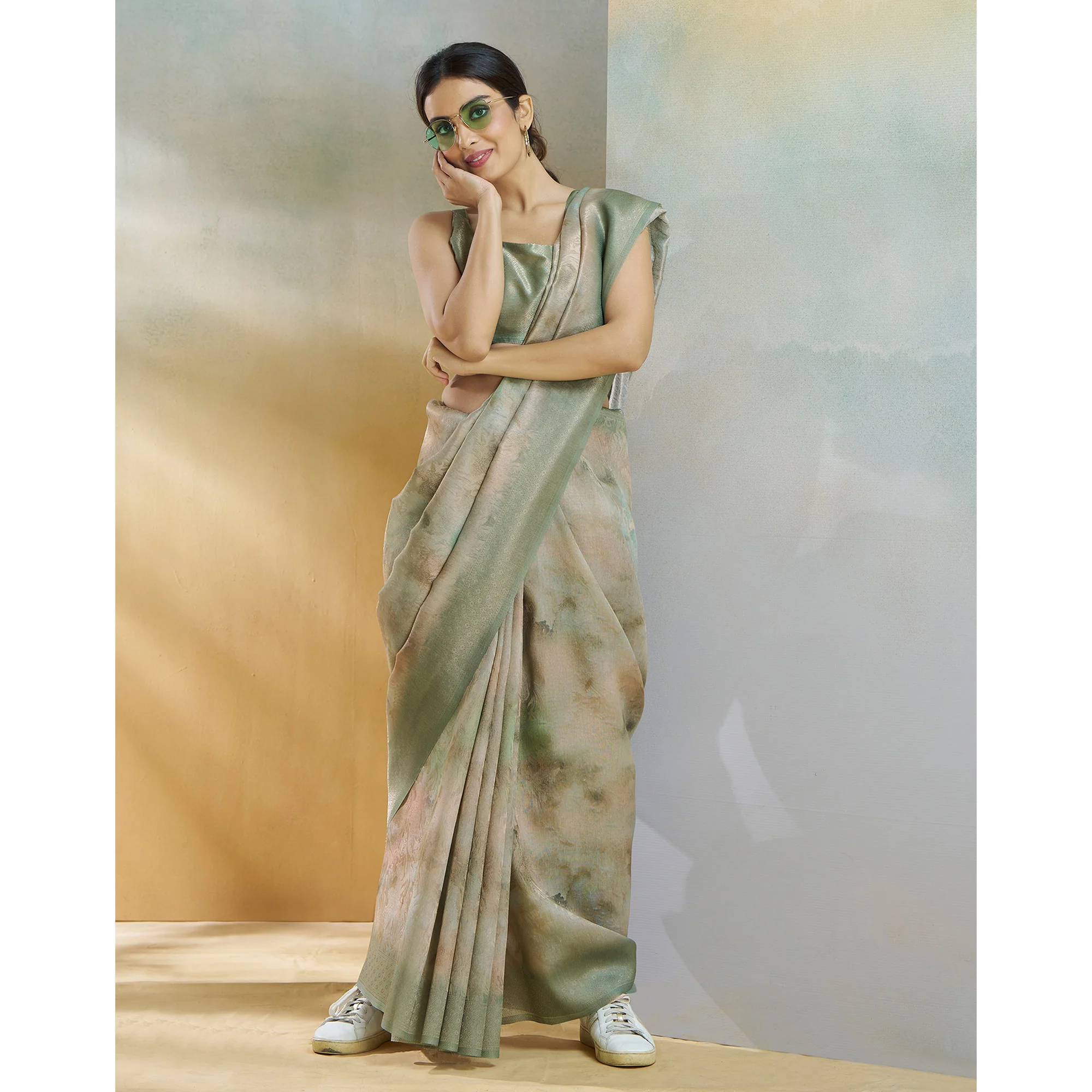 Green Woven With Digital Printed Linen Saree - Image 5