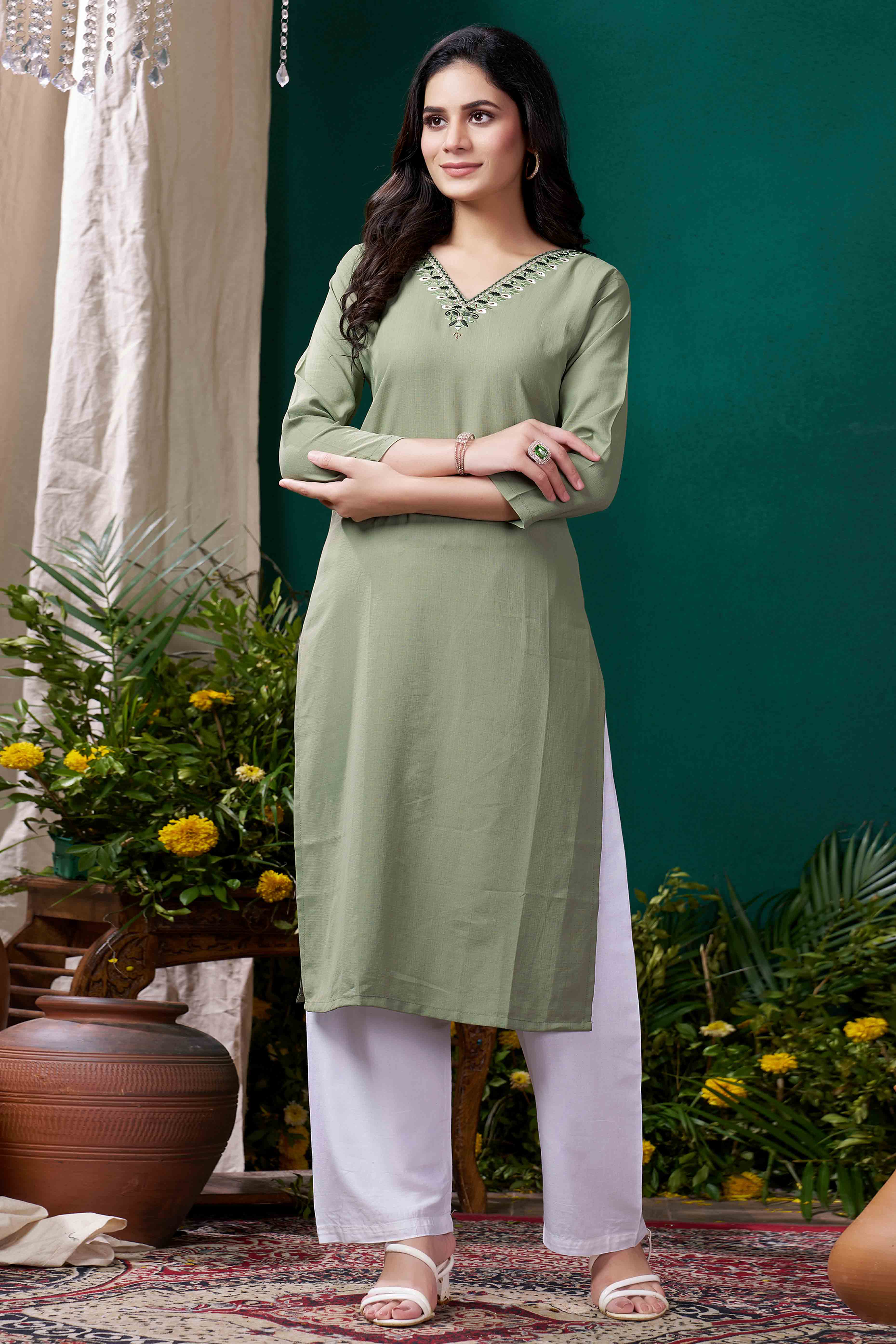 Green Yoke Embroidered Pure Cotton Straight Kurti - Image 3