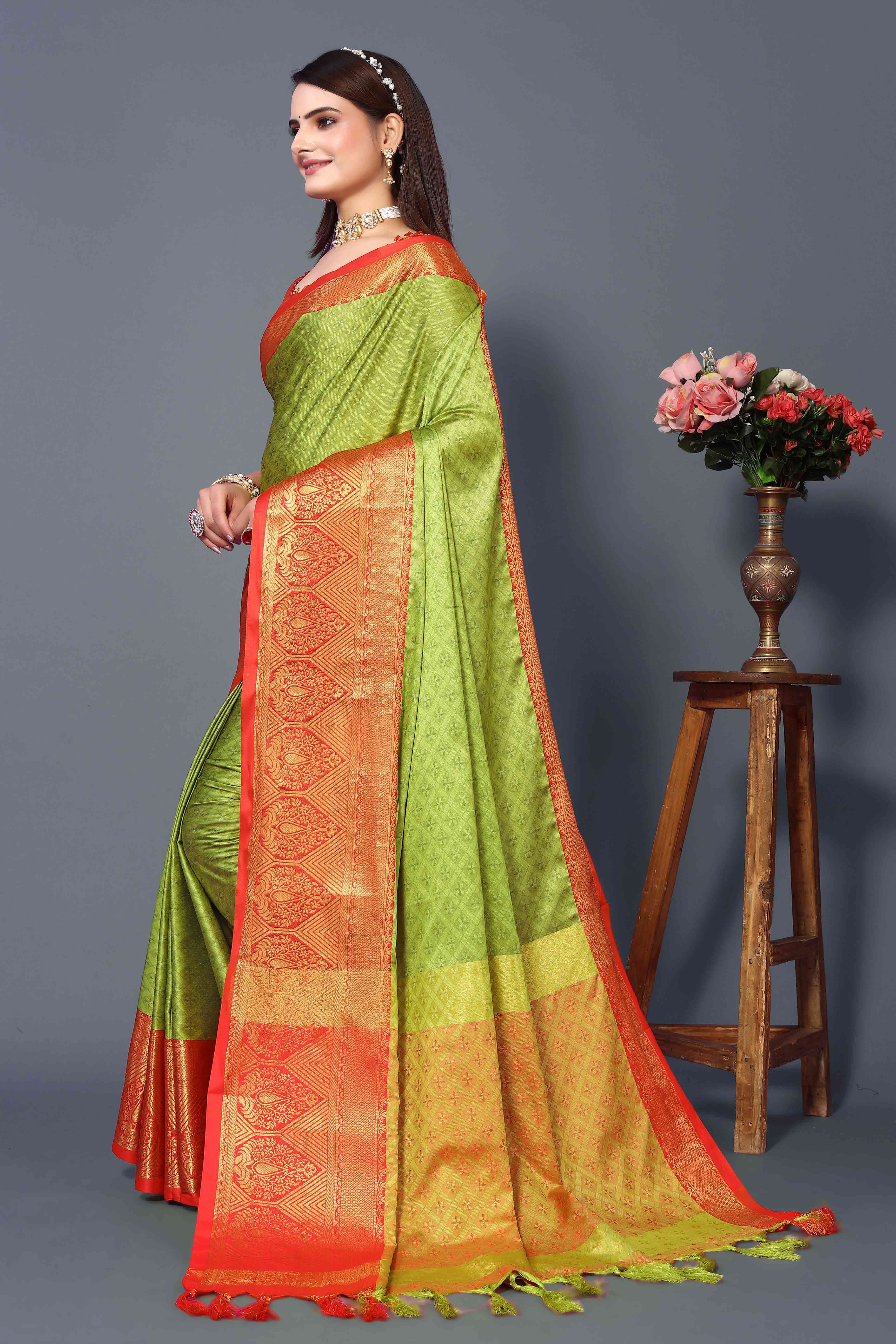 Green Zari Weaving Cotton Silk Saree - Image 5