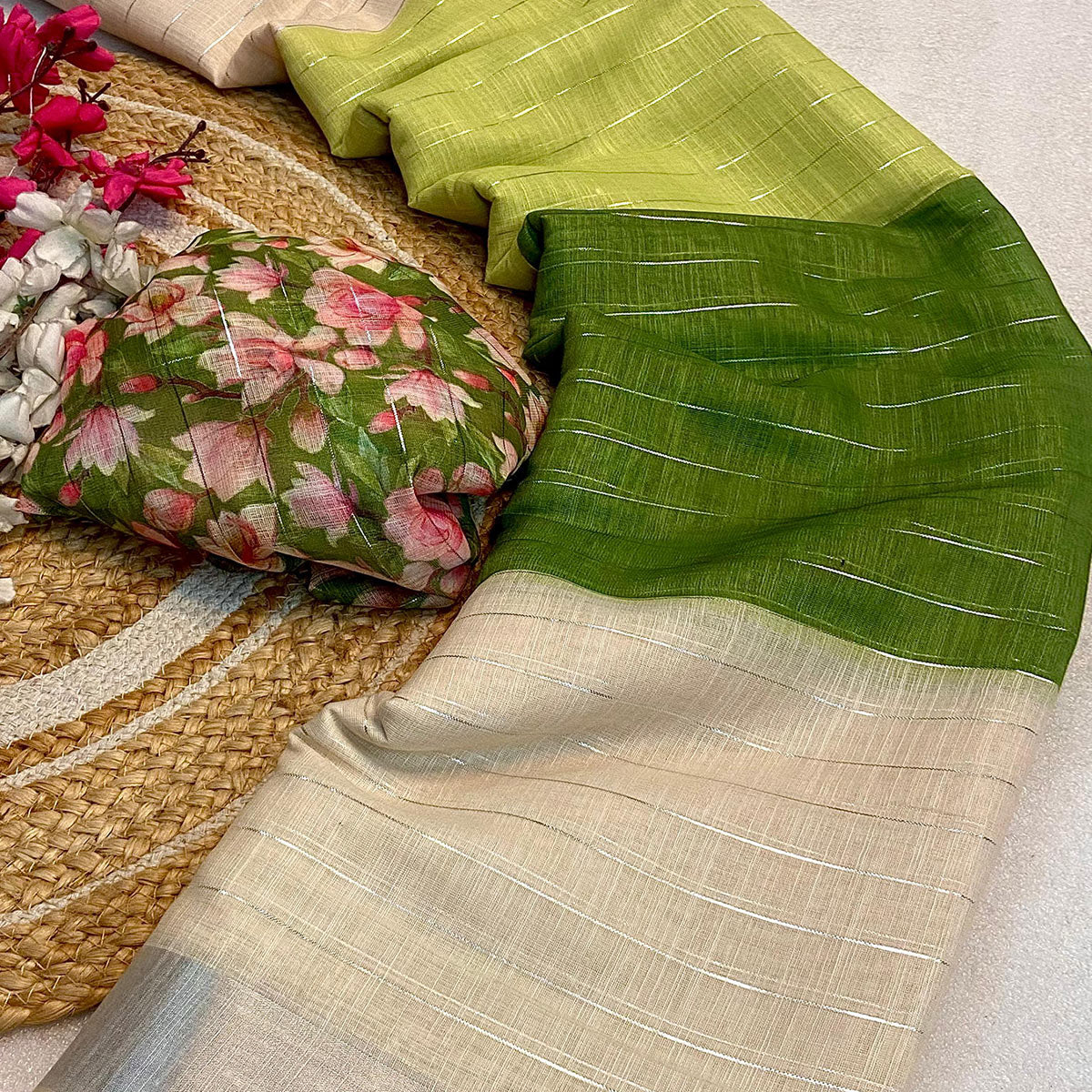 Green Zari Weaving Linen Saree - Image 2
