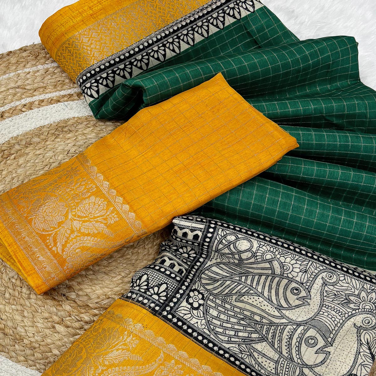 Green Zari Woven Dola Silk Saree - Image 2