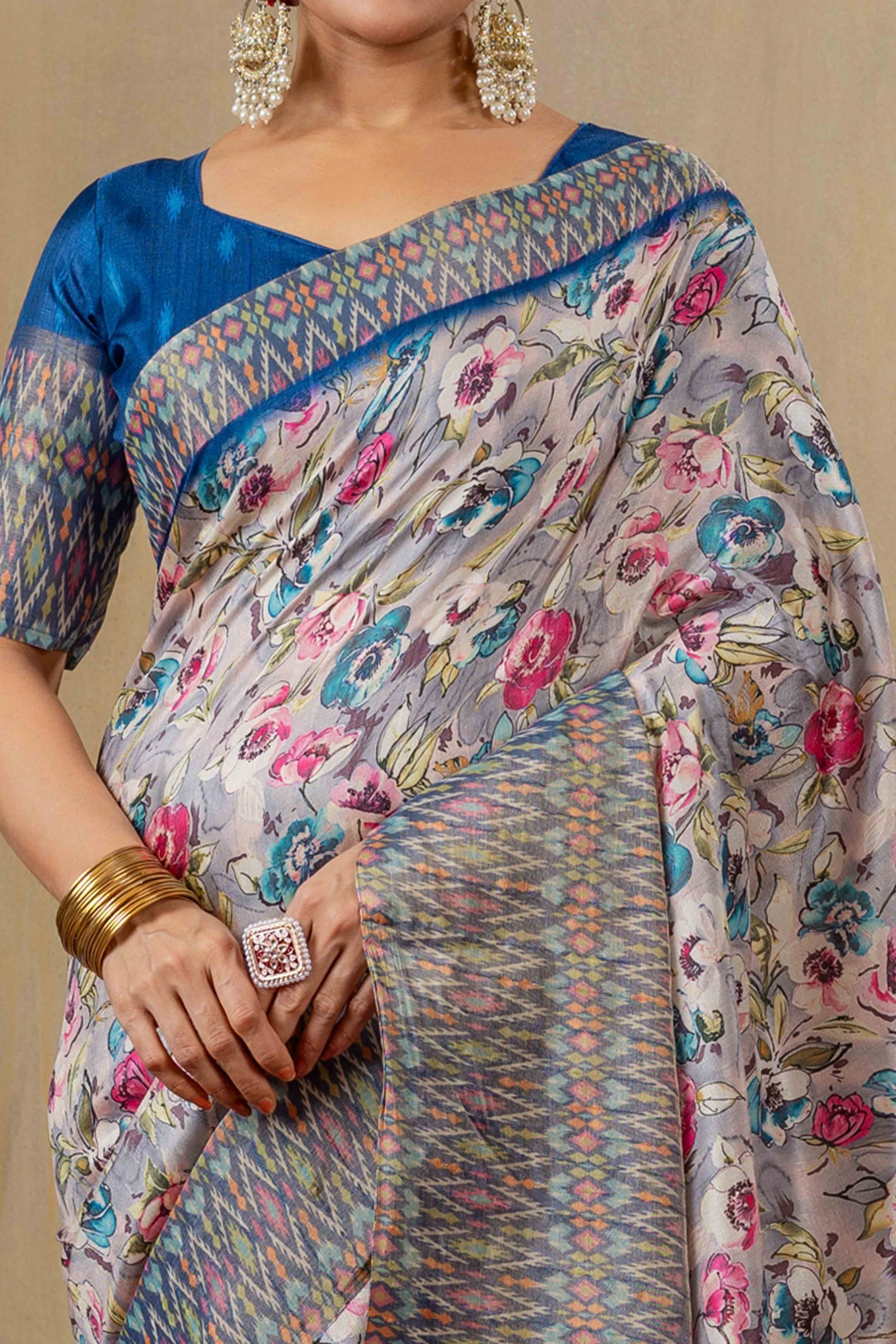 Grey & Blue Cotton Silk Saree with Digital Abstract Prints - Image 2