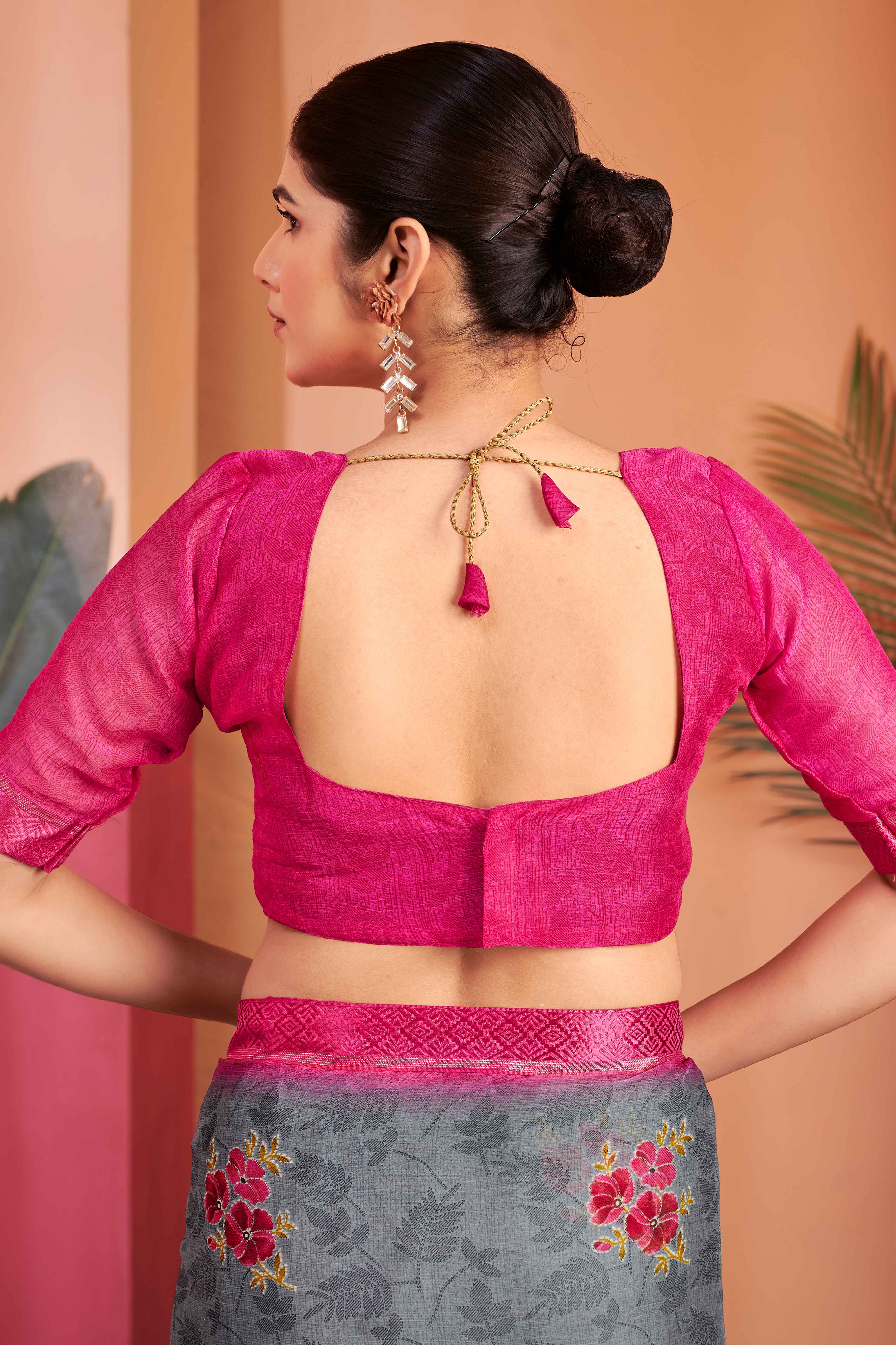Grey Chiffon Saree Featuring Delicate Floral Prints & A Graceful Lace Border - Image 4