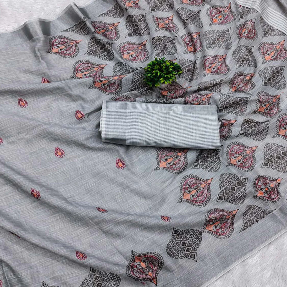 Grey Embroidered Cotton Silk Saree With Tassels - Image 2