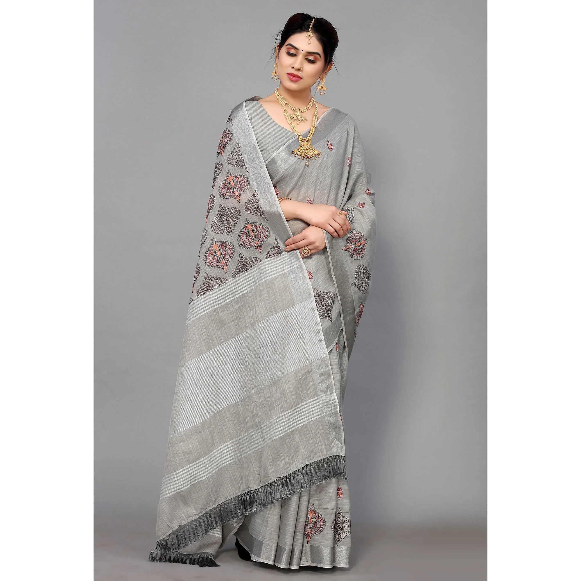Grey Embroidered Cotton Silk Saree With Tassels - Image 6