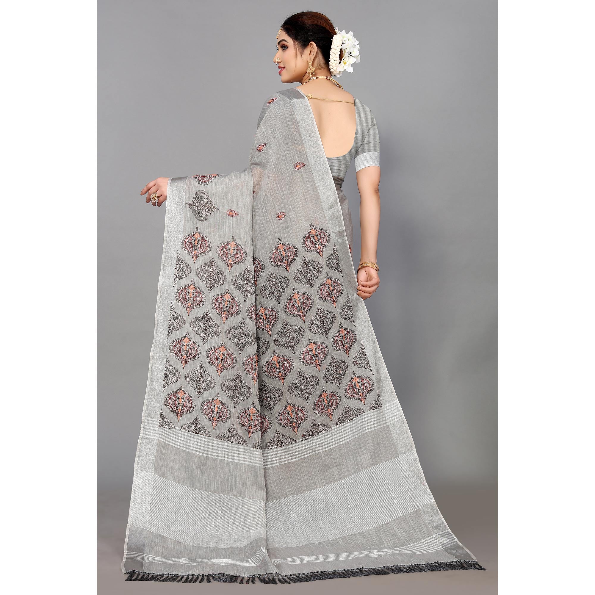 Grey Embroidered Cotton Silk Saree With Tassels - Image 7