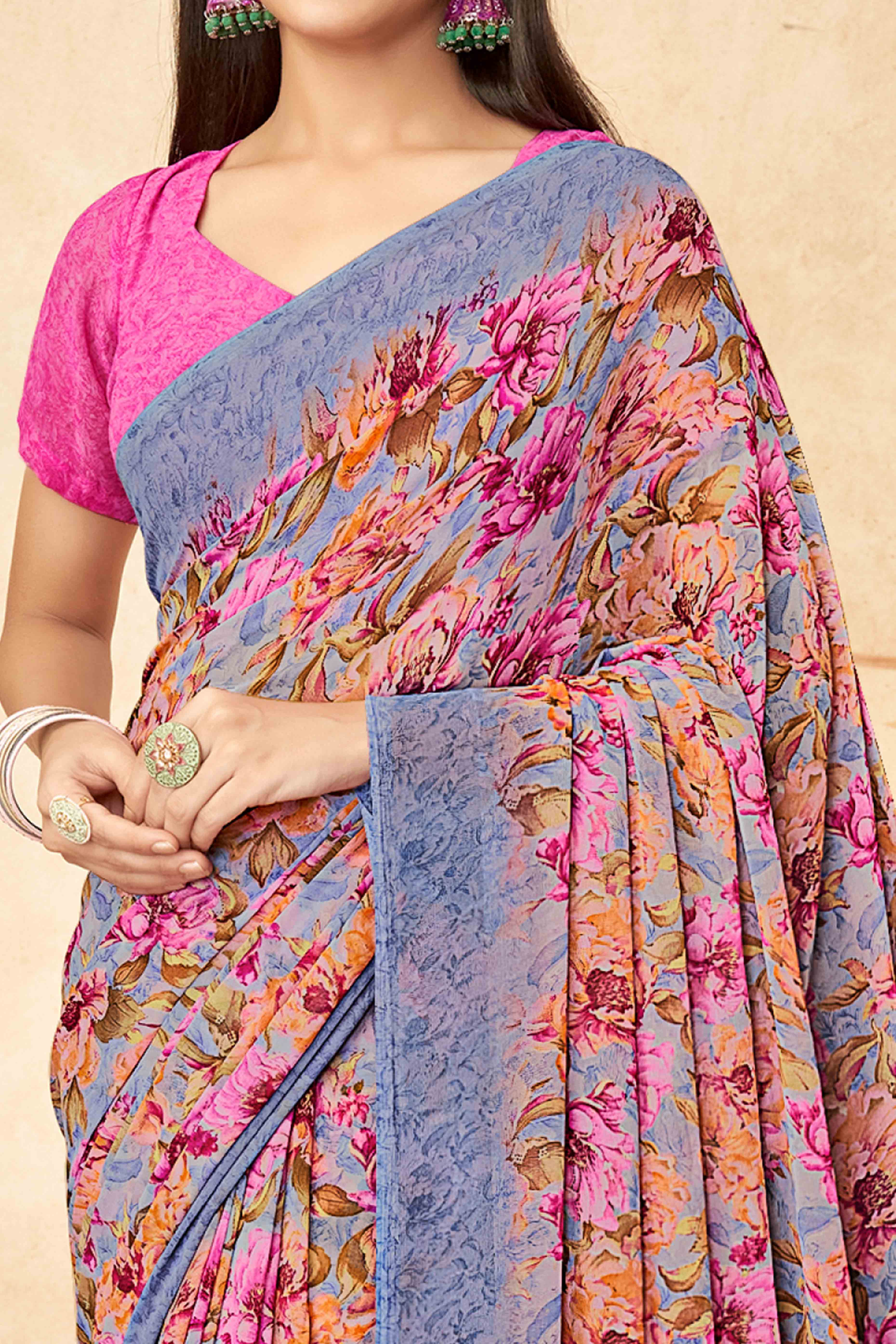 Grey Floral Printed Georgette Saree - Image 2
