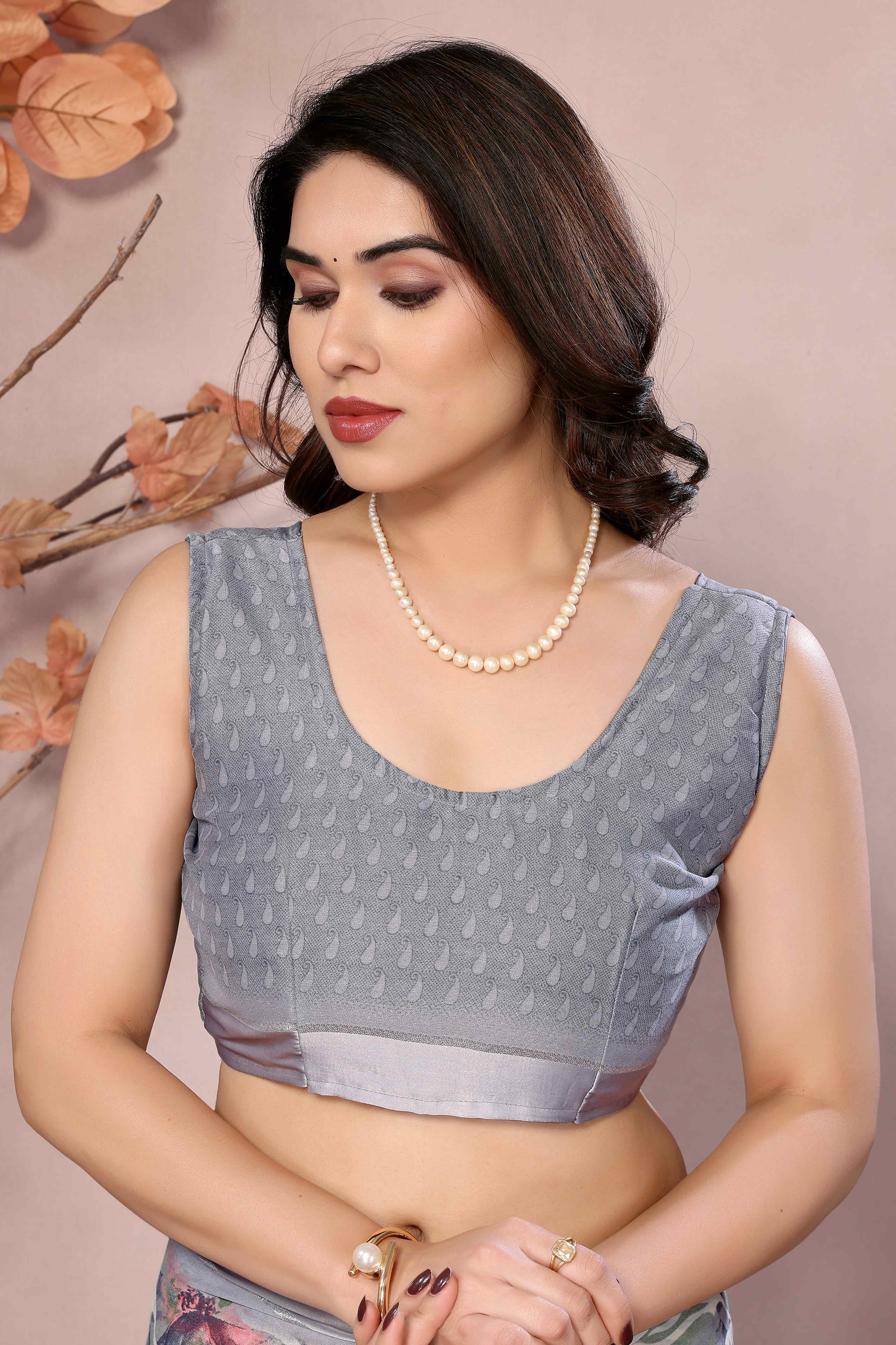 Grey Floral Printed Moss Art Silk Saree - Image 7