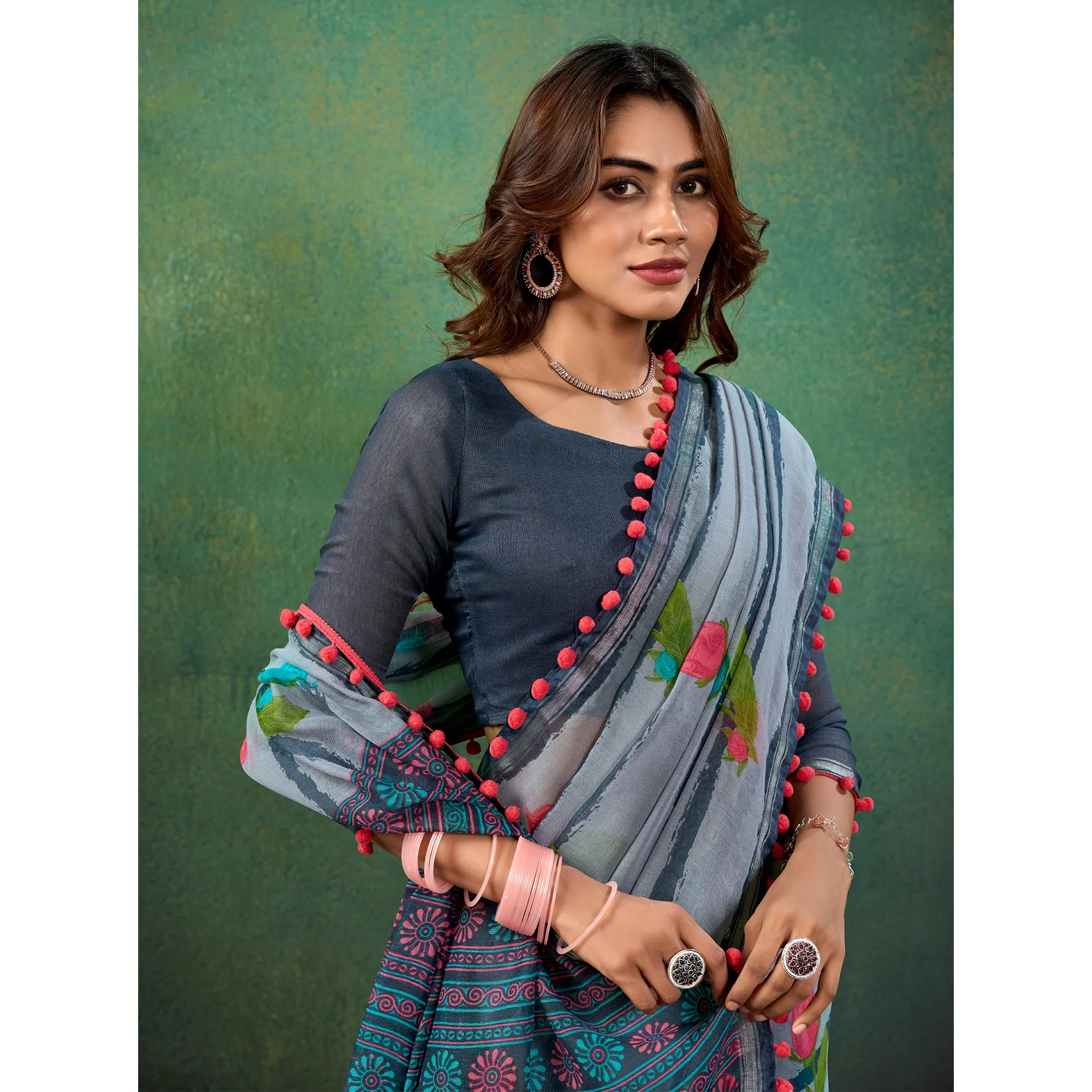 Grey Floral Printed Mul Mul Cotton Saree - Image 6