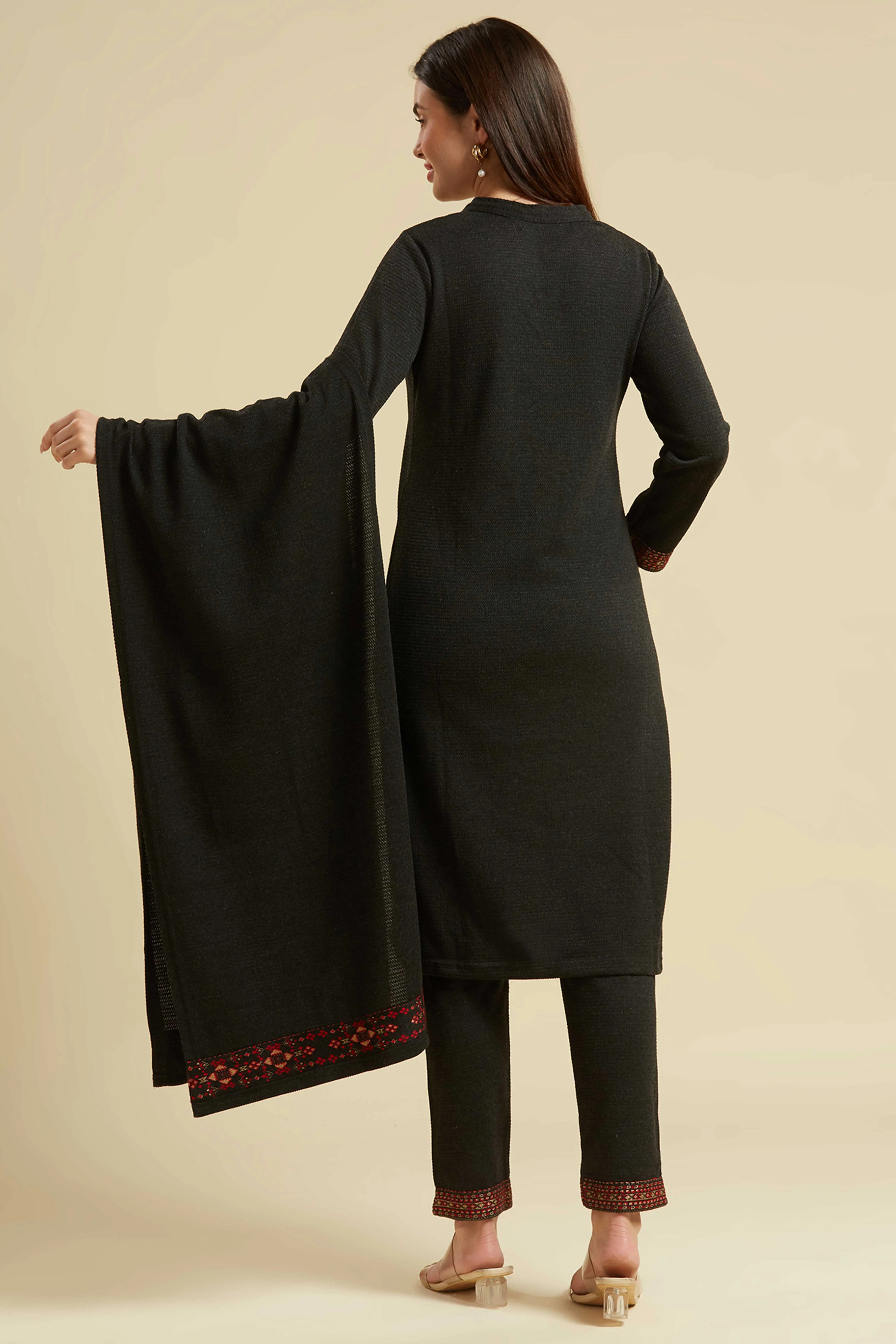 Grey Floral Woolen Salwar Suit - Image 3