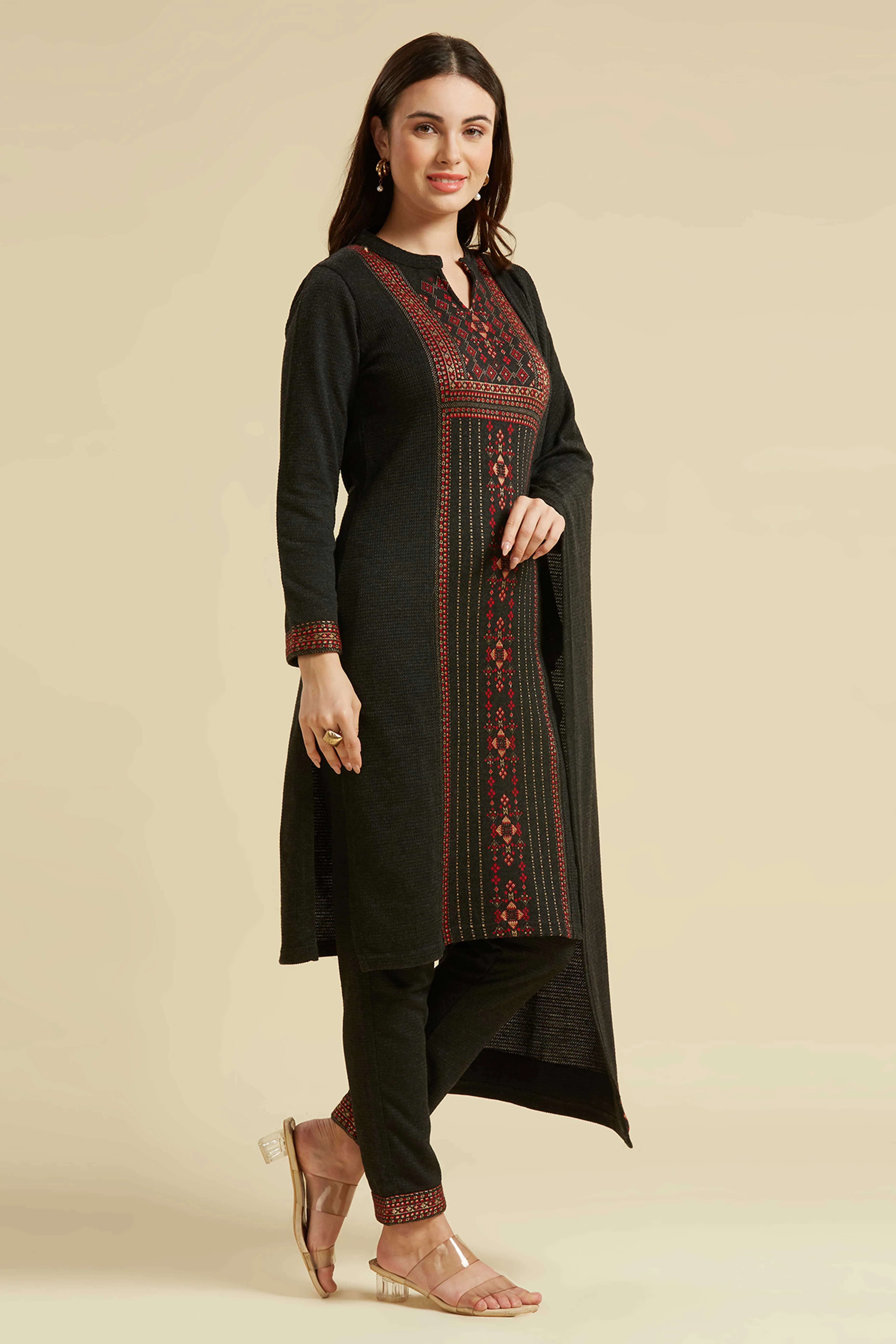 Grey Floral Woolen Salwar Suit - Image 4