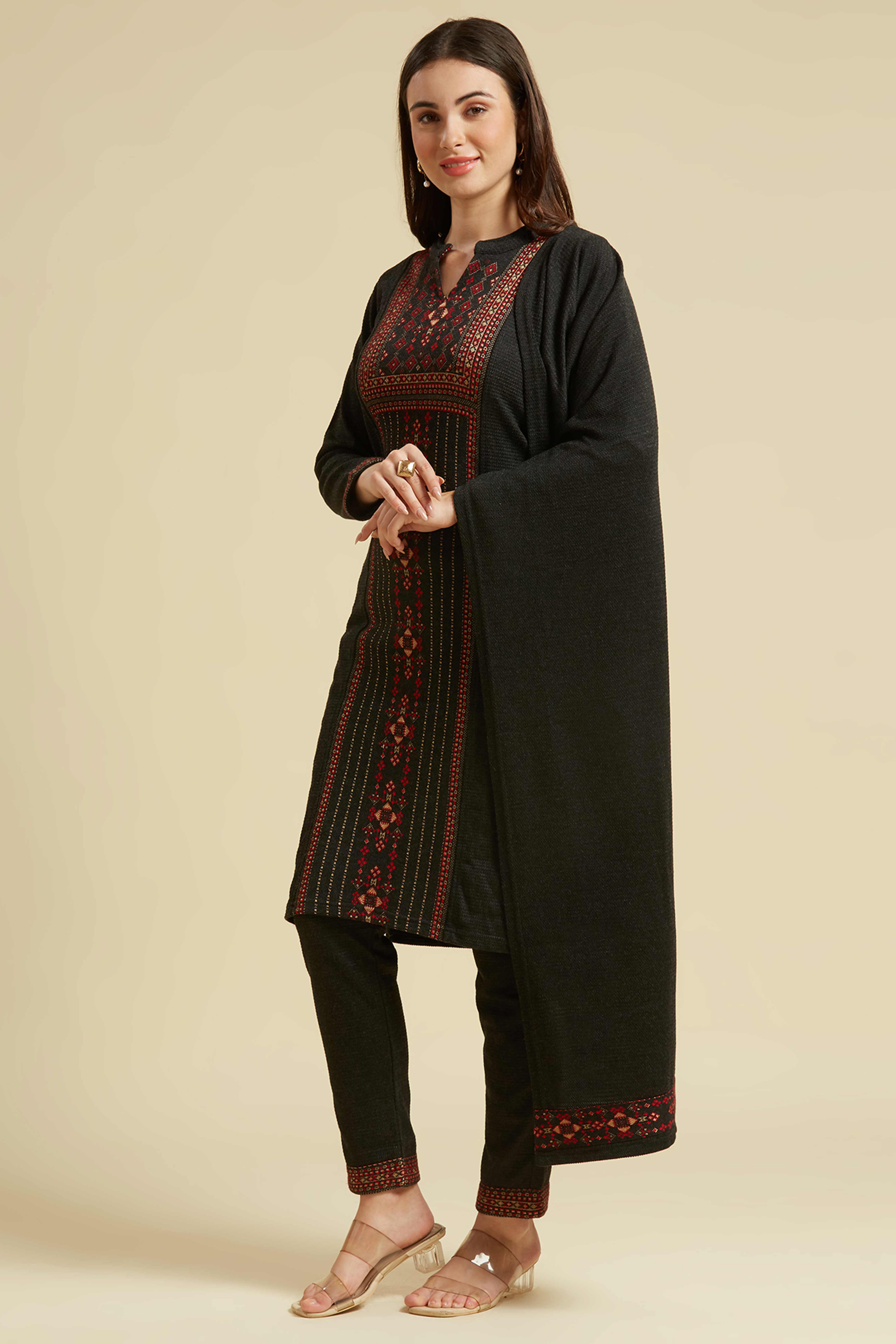 Grey Floral Woolen Salwar Suit - Image 5